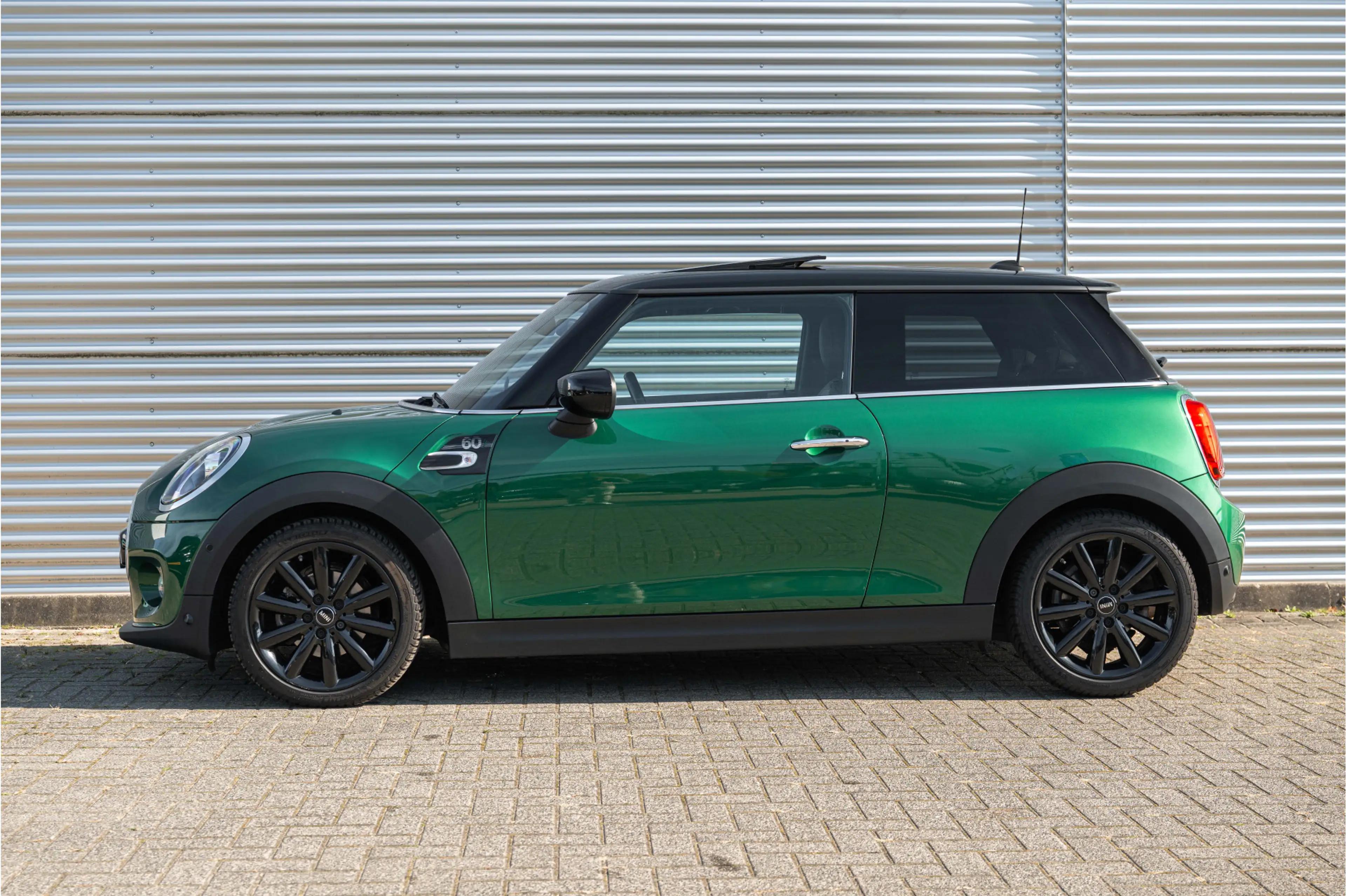 MINI Cooper Hatchback Automaat / Panoramadak / Comfortstoelen — photo 5