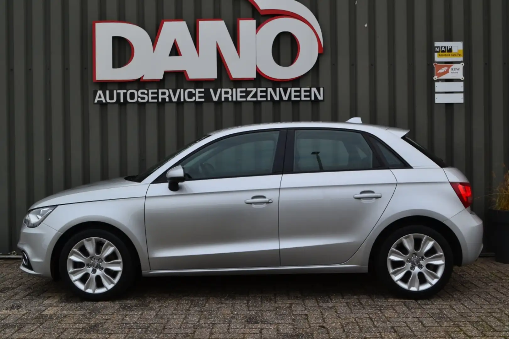 Audi A1 Sportback 1.4 TFSI S-Tronic 122PK Navi/Xenon/Cruis Gris - 2