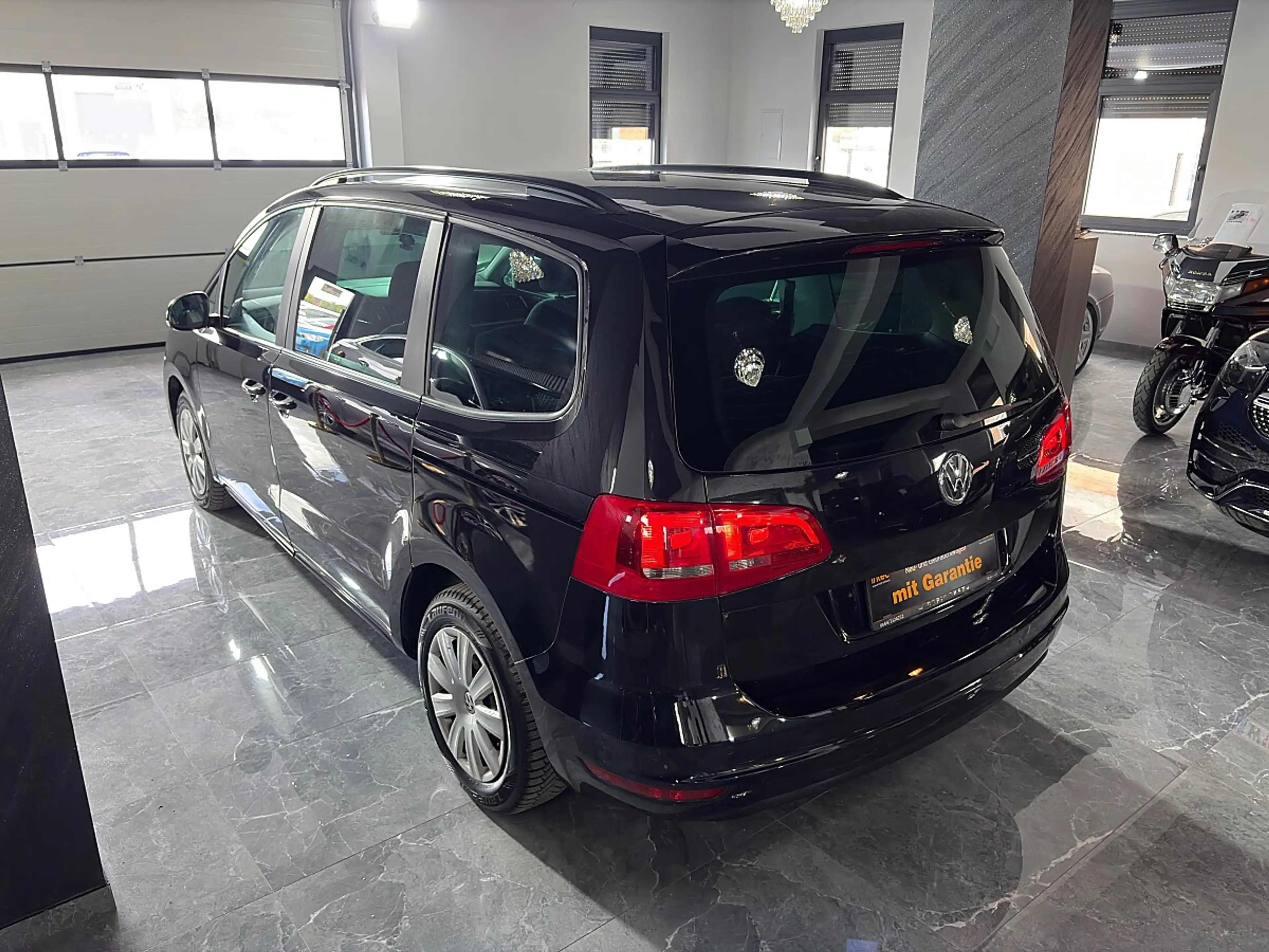 Volkswagen Sharan 2,0 TDI*7-SITZER*WENIG-KM* — photo 9