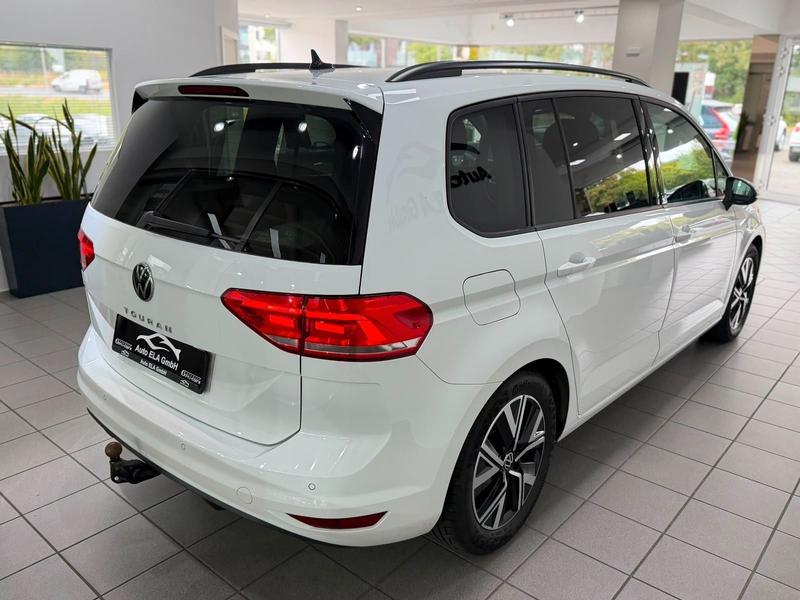 Volkswagen Touran 1.5 TSI 1.Hand|7 Sitze|AHK|Kamera — photo 7