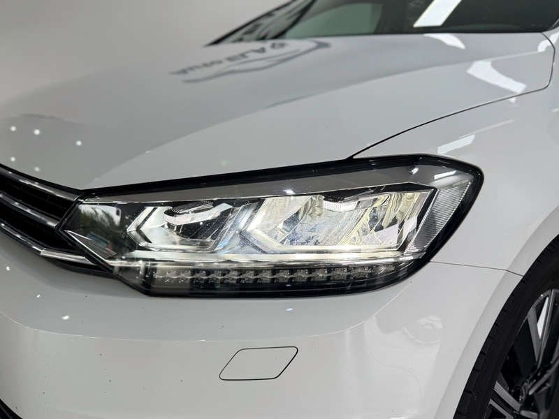 Volkswagen Touran 1.5 TSI 1.Hand|7 Sitze|AHK|Kamera — photo 3