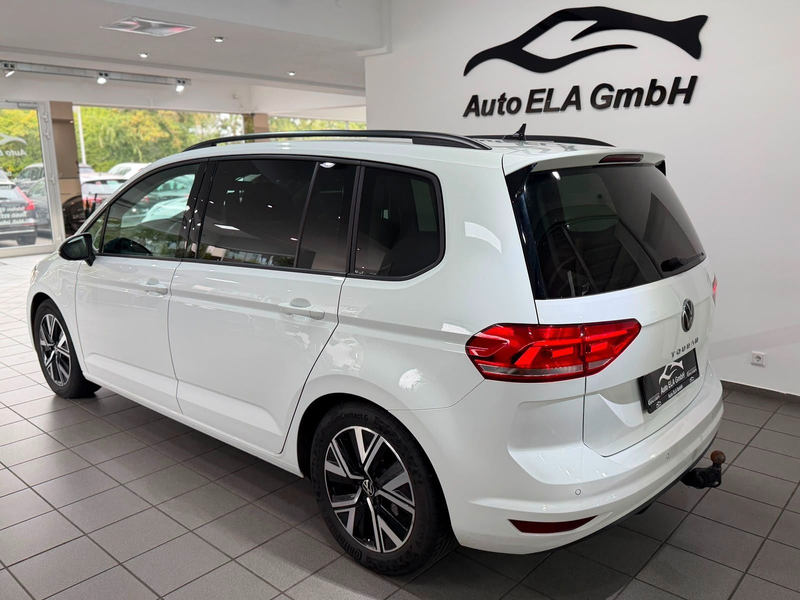 Volkswagen Touran 1.5 TSI 1.Hand|7 Sitze|AHK|Kamera — photo 5