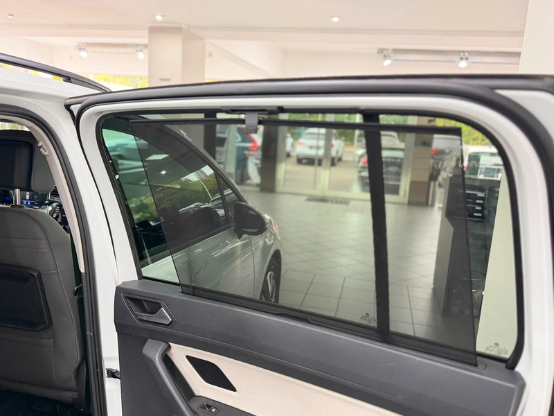 Volkswagen Touran 1.5 TSI 1.Hand|7 Sitze|AHK|Kamera — photo 14