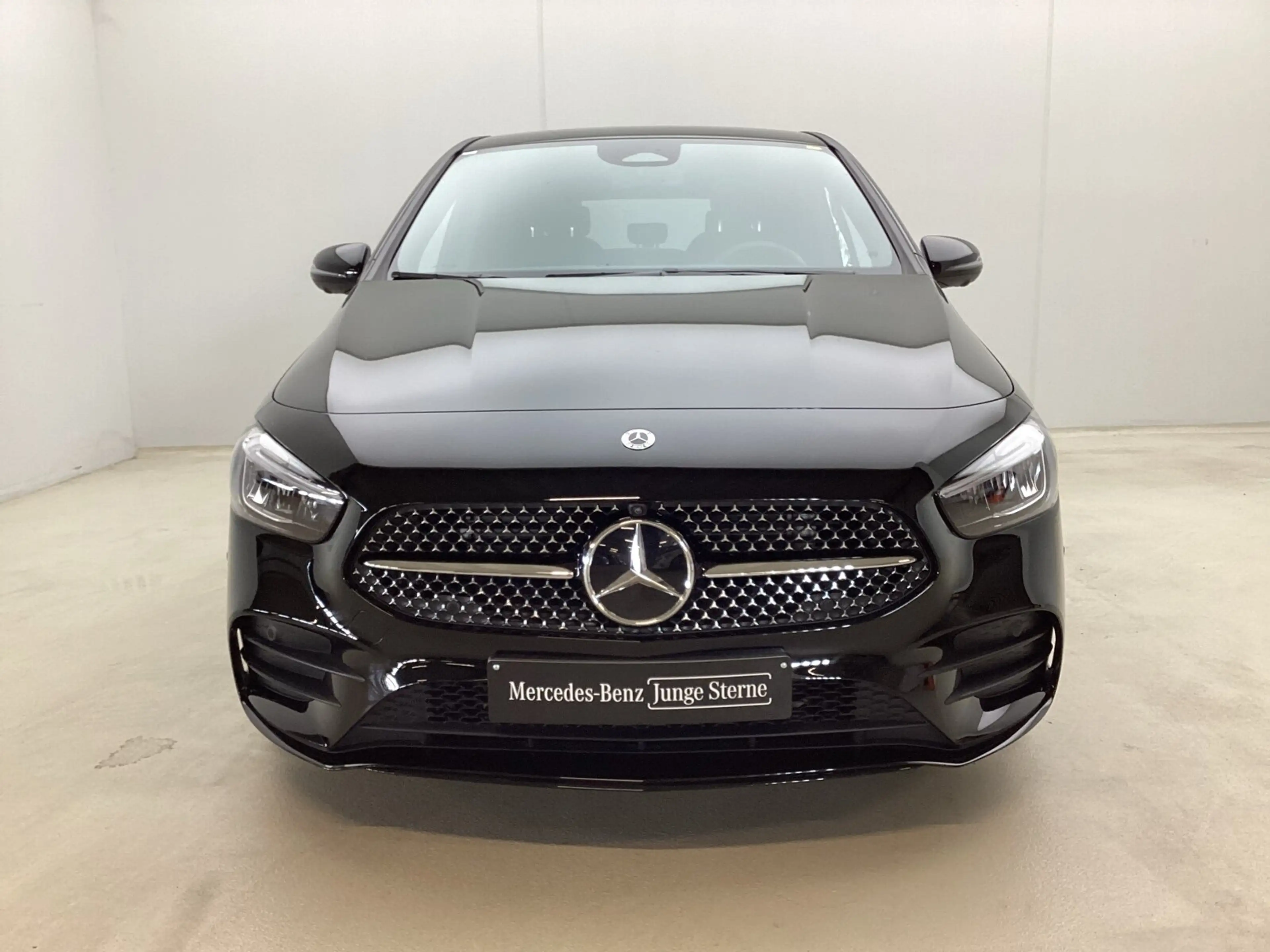 Mercedes-Benz B 180 B 180 AMG Night 360°Camera LED AHK Winter-Paket — photo 2