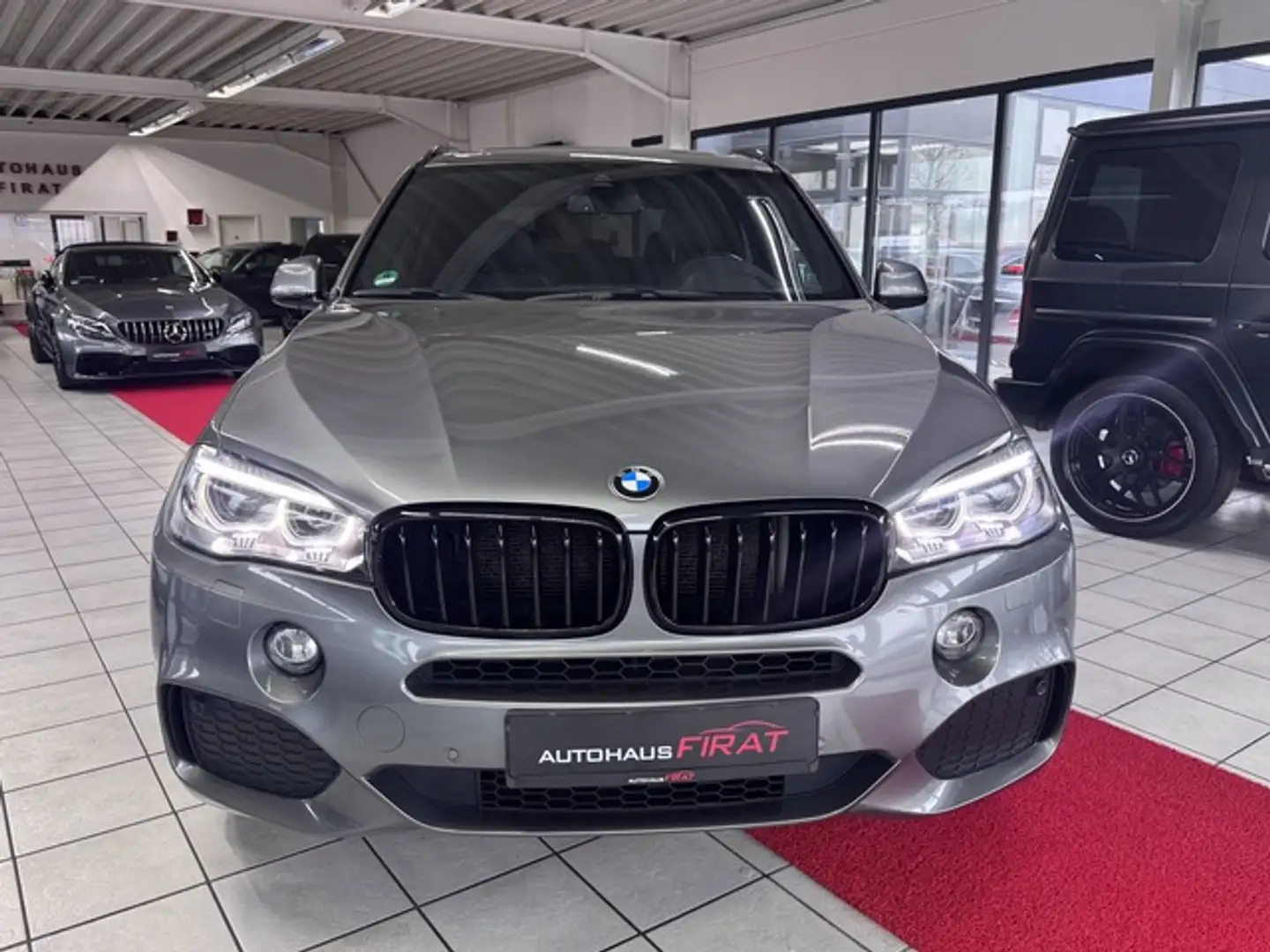 BMW X5 M xDrive30d M Sport Schwarz - 2