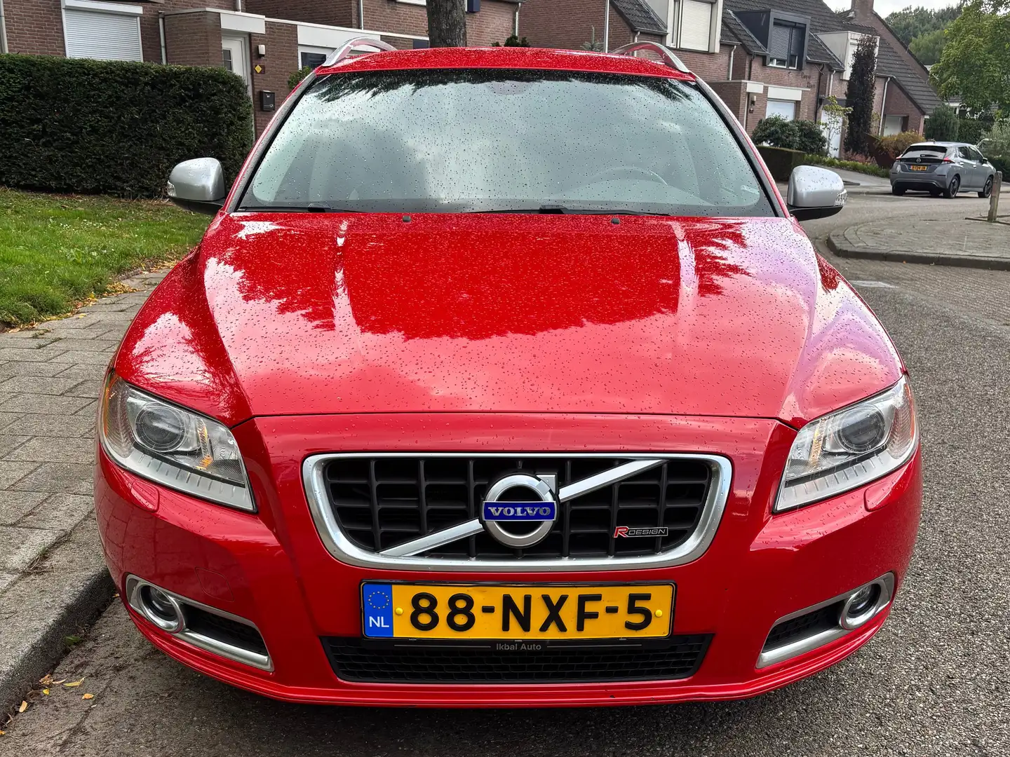 Volvo V70 V70 2.0T R-Edition Rosso - 2