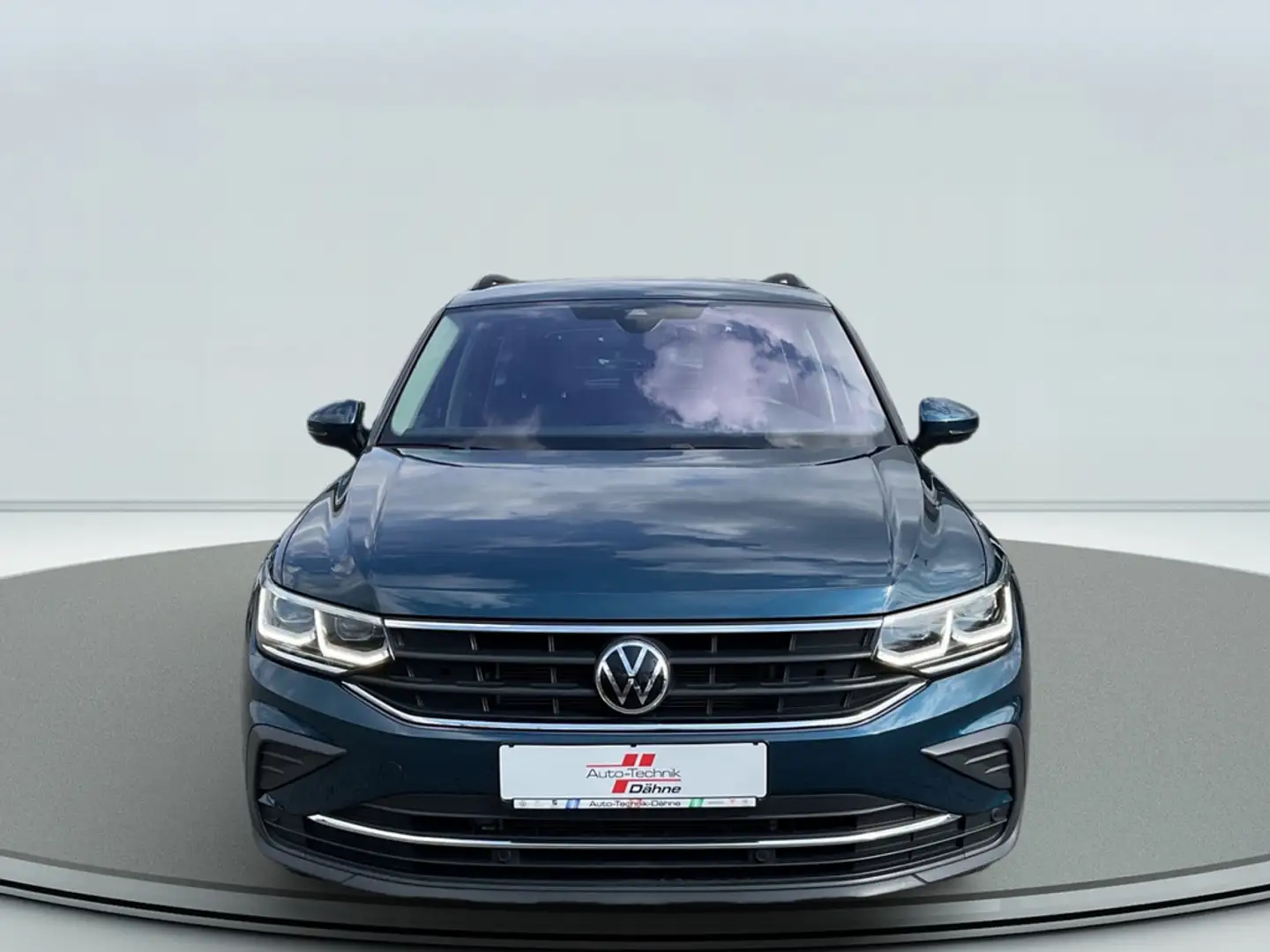 Volkswagen Tiguan 1.5 TSI DSG Life NAVI ACC MATRIX-LED Blauw - 2