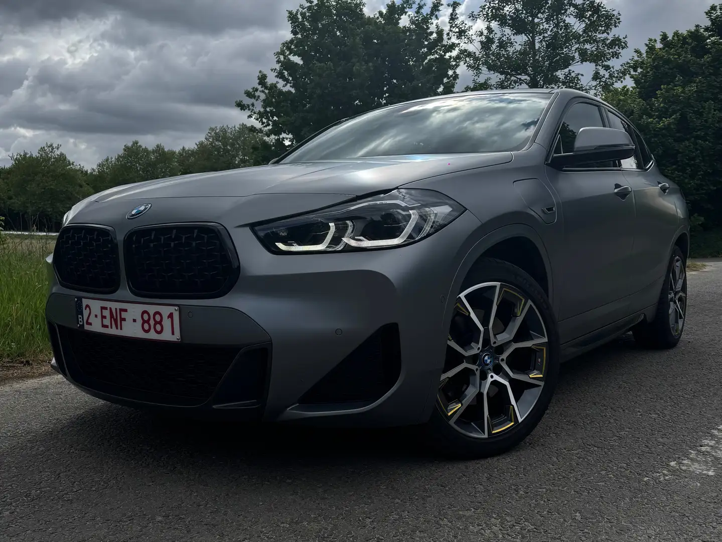 BMW X2 X2 xDrive25e Grijs - 2