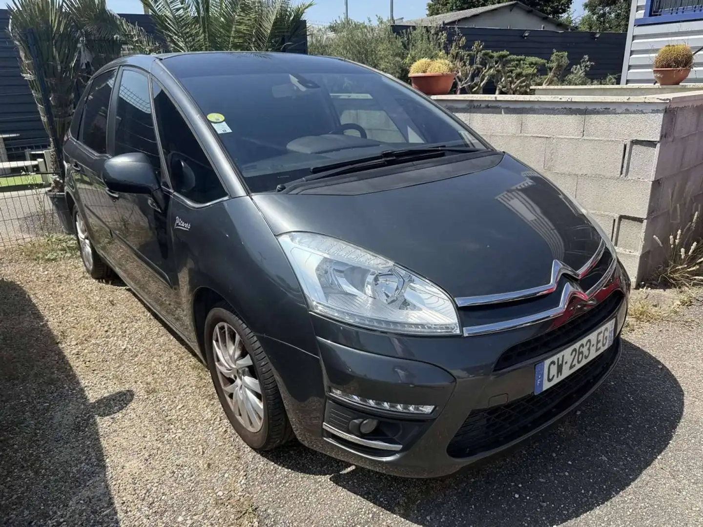 Citroen C4 Picasso 1.6 HDI 110ch FAP Confort Gris - 1