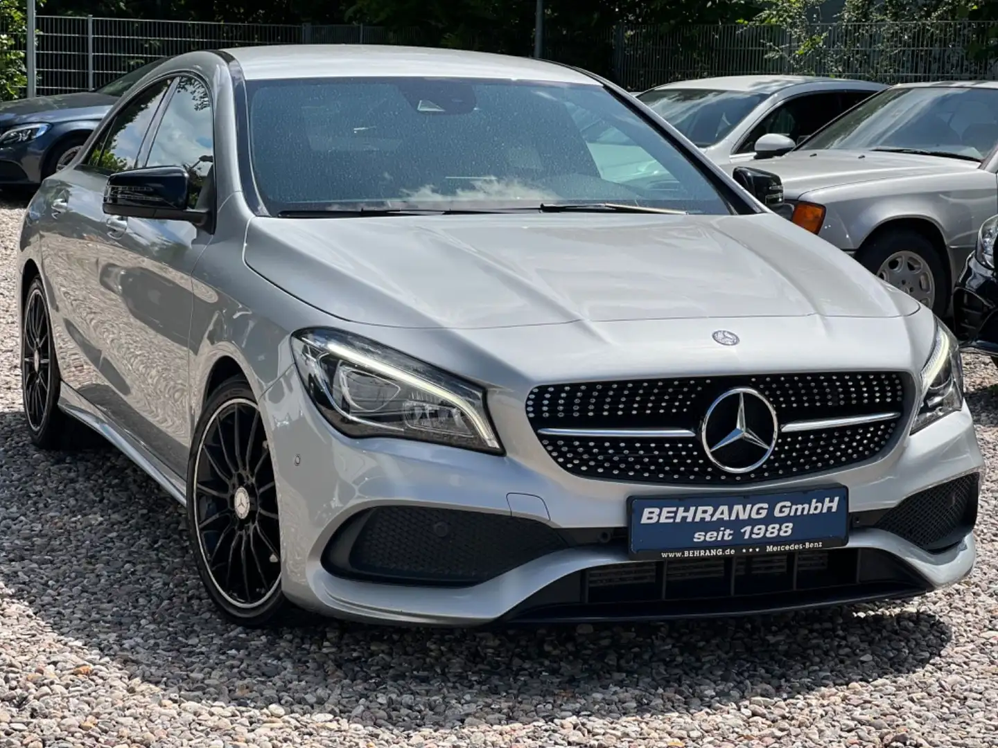 Mercedes-Benz CLA 180 AMG-LINE*LED*NAVI*PDC*SHZ*NIGHT-PAKET* Argent - 1