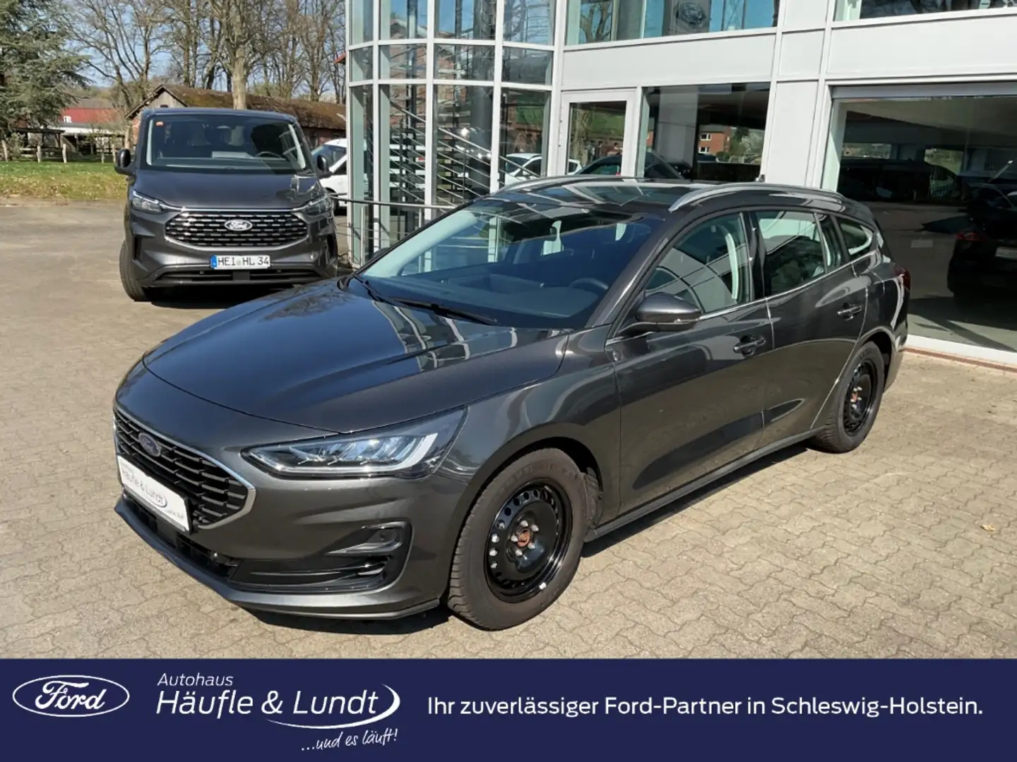 Ford Focus Turnier Titanium LED Navi PDCv+h SHZ Grau - 1