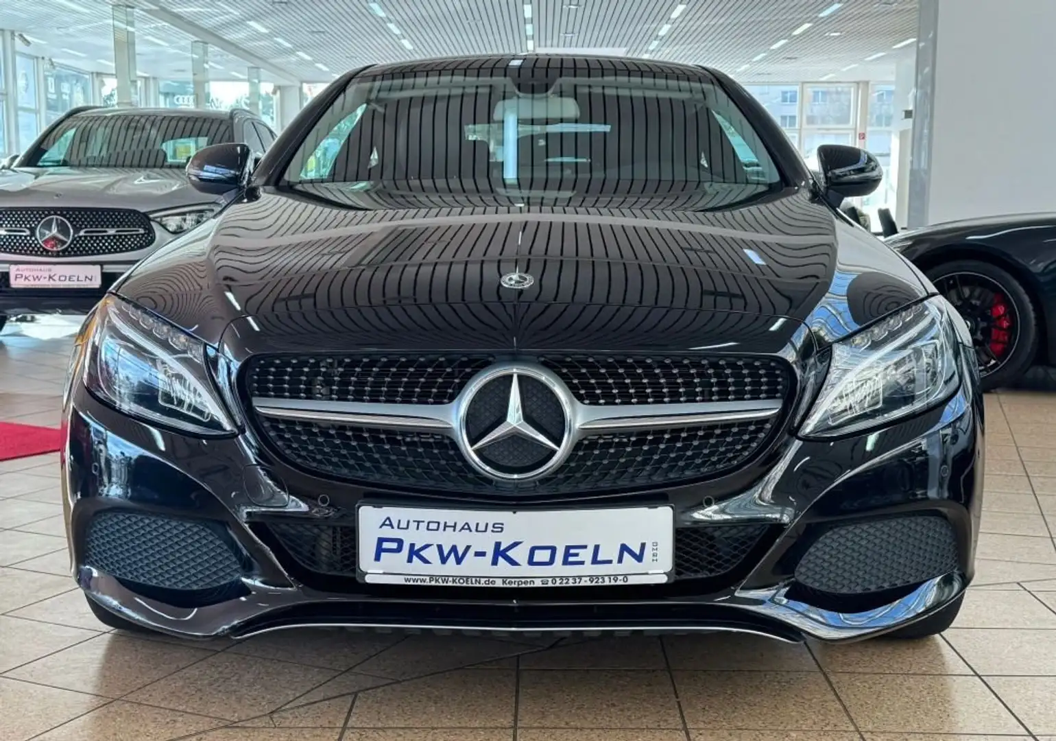 Mercedes-Benz C 250 Classe C Coupé 250 d 4Matic  9G-Tronic A Noir - 2
