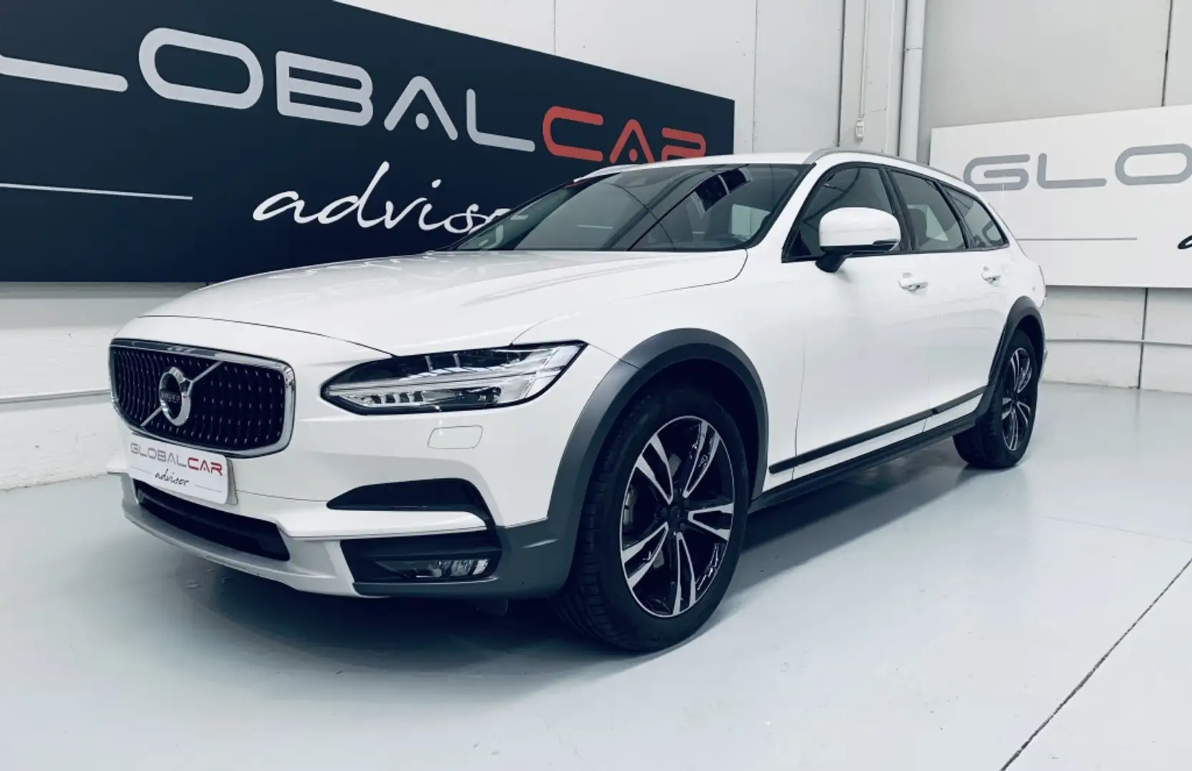 Volvo V90 Cross Country D4 Pro AWD Aut. Blanco - 1