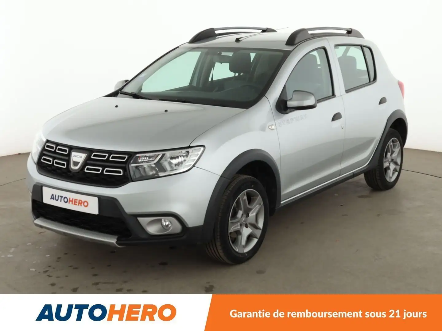 Dacia Sandero Stepway 1.0 SCe Ambiance Gris - 1