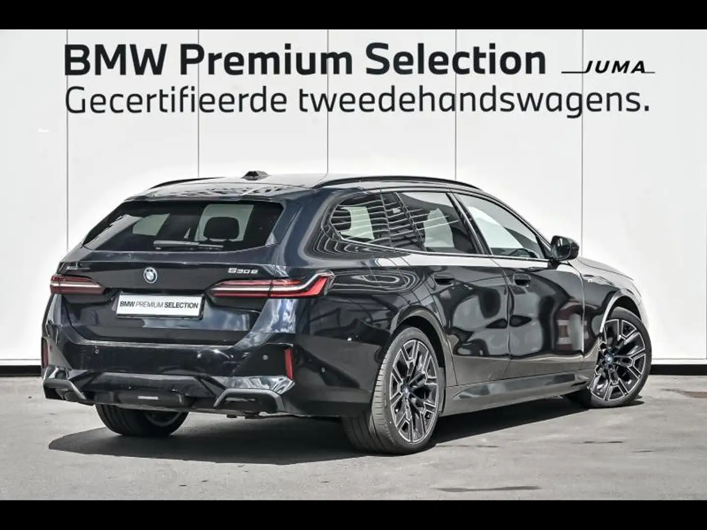 BMW 530 e xDrive Touring - M Pack Zwart - 2