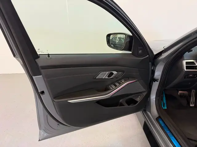 BMW M3 view 10