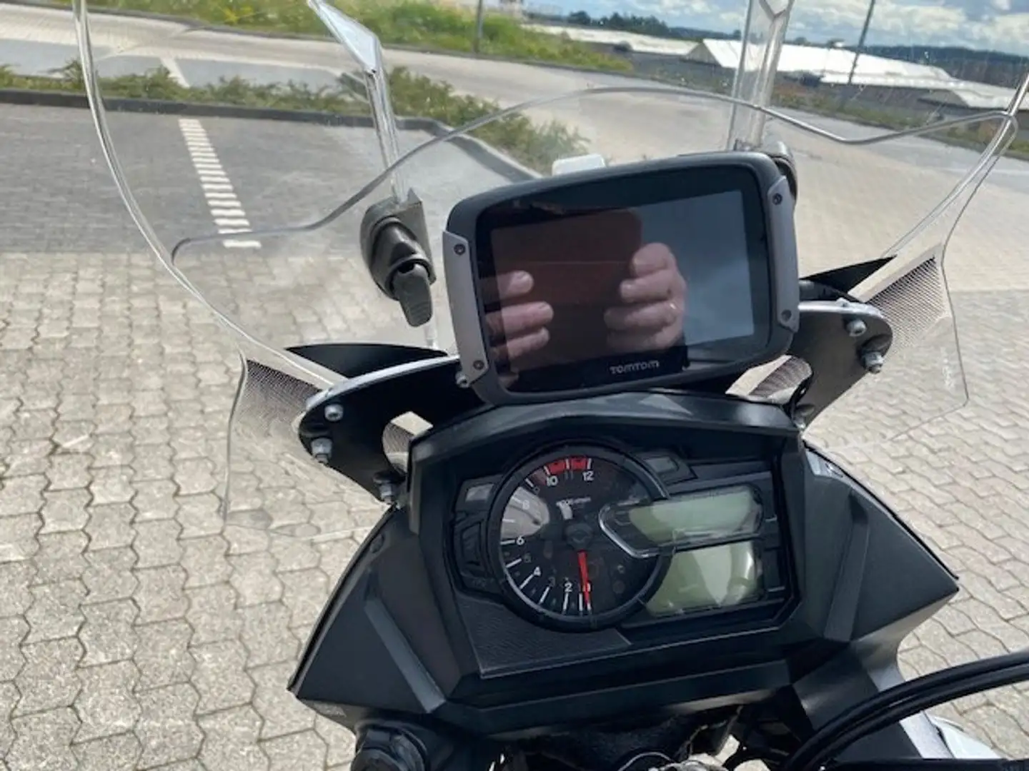 Suzuki V-Strom 650 Blanc - 2
