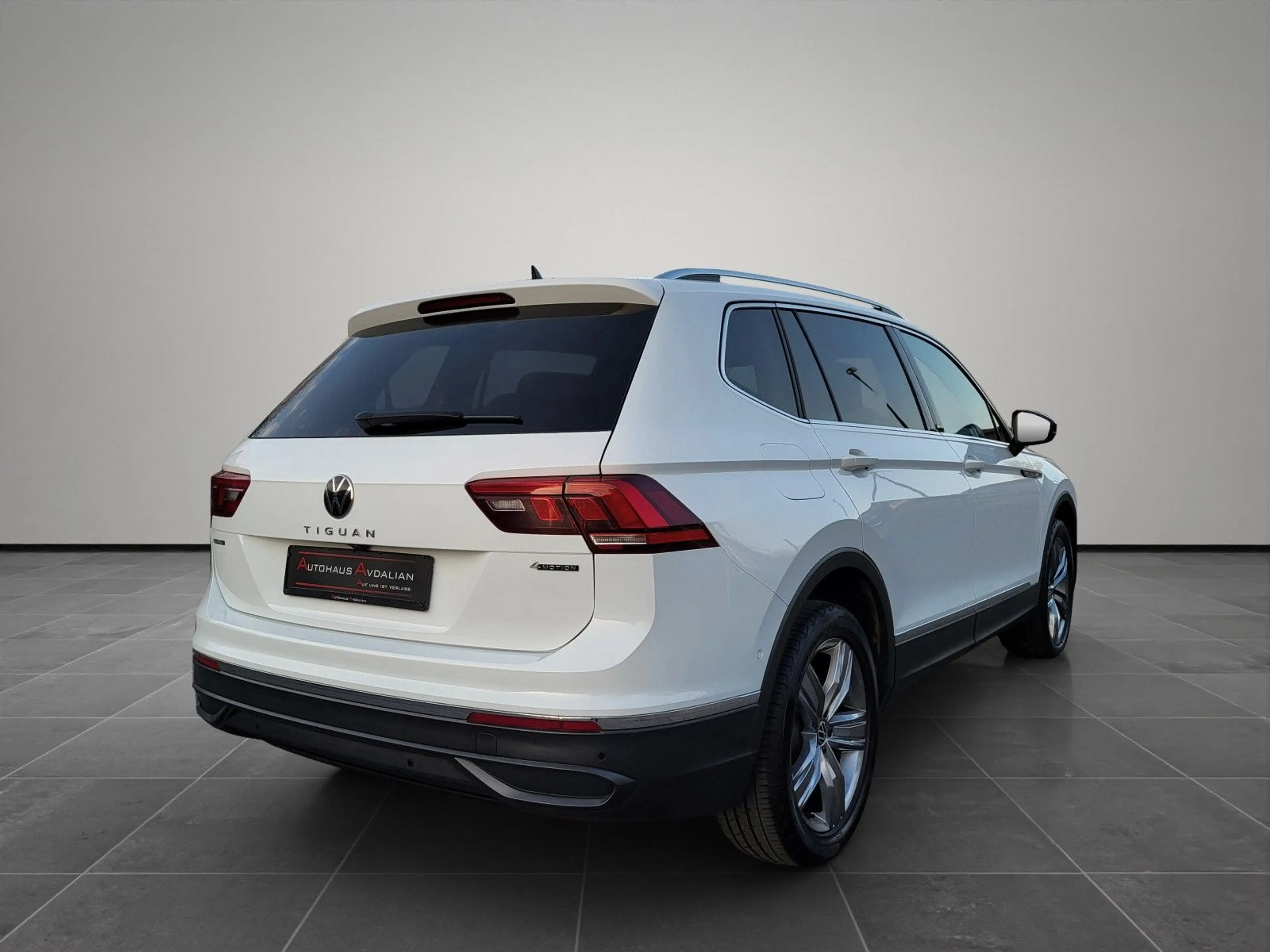 Volkswagen Tiguan Allspace 2.0 TDI Move 4M. 7-SITZER|MATRIX — photo 5