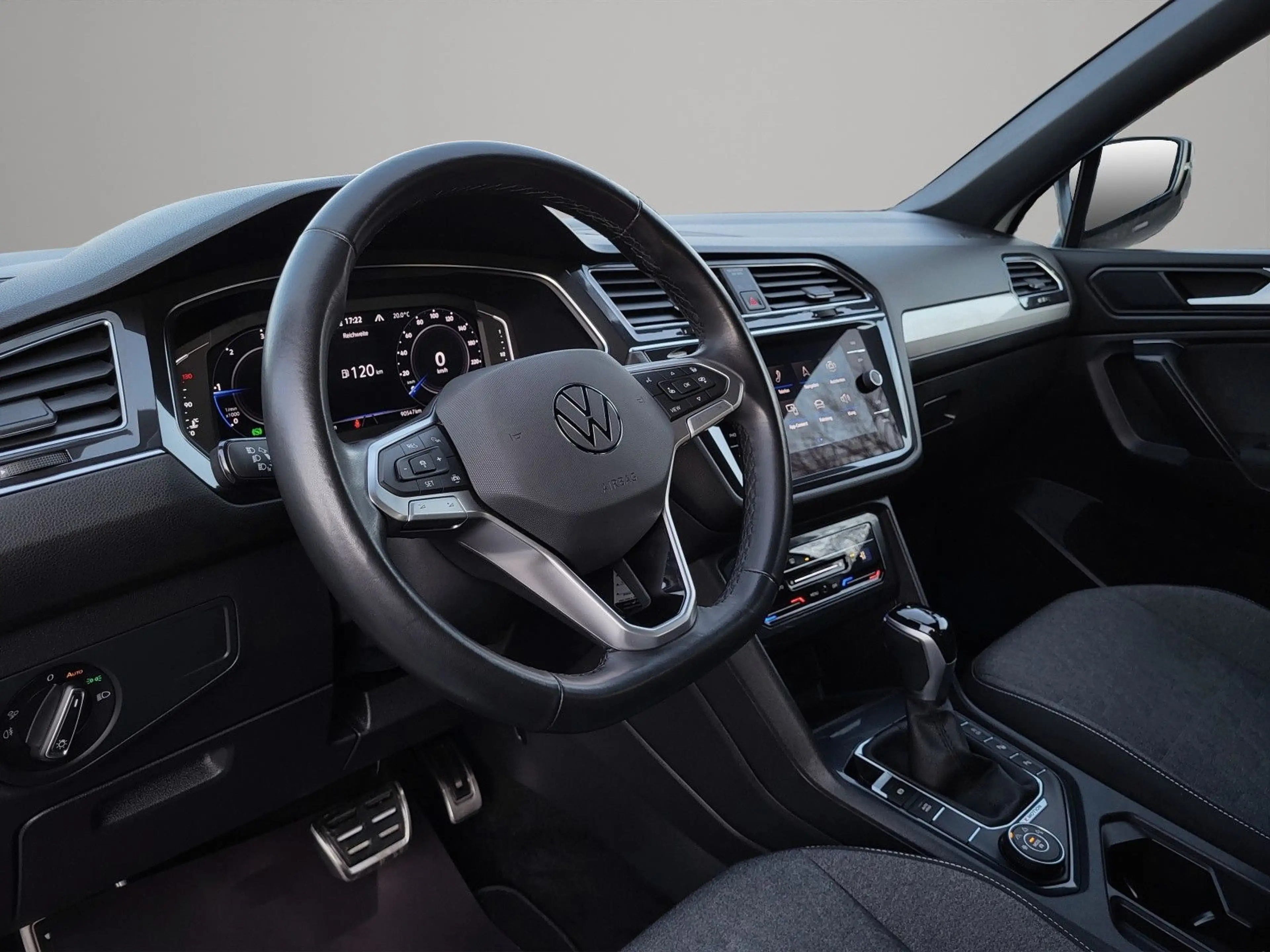 Volkswagen Tiguan Allspace 2.0 TDI Move 4M. 7-SITZER|MATRIX — photo 8