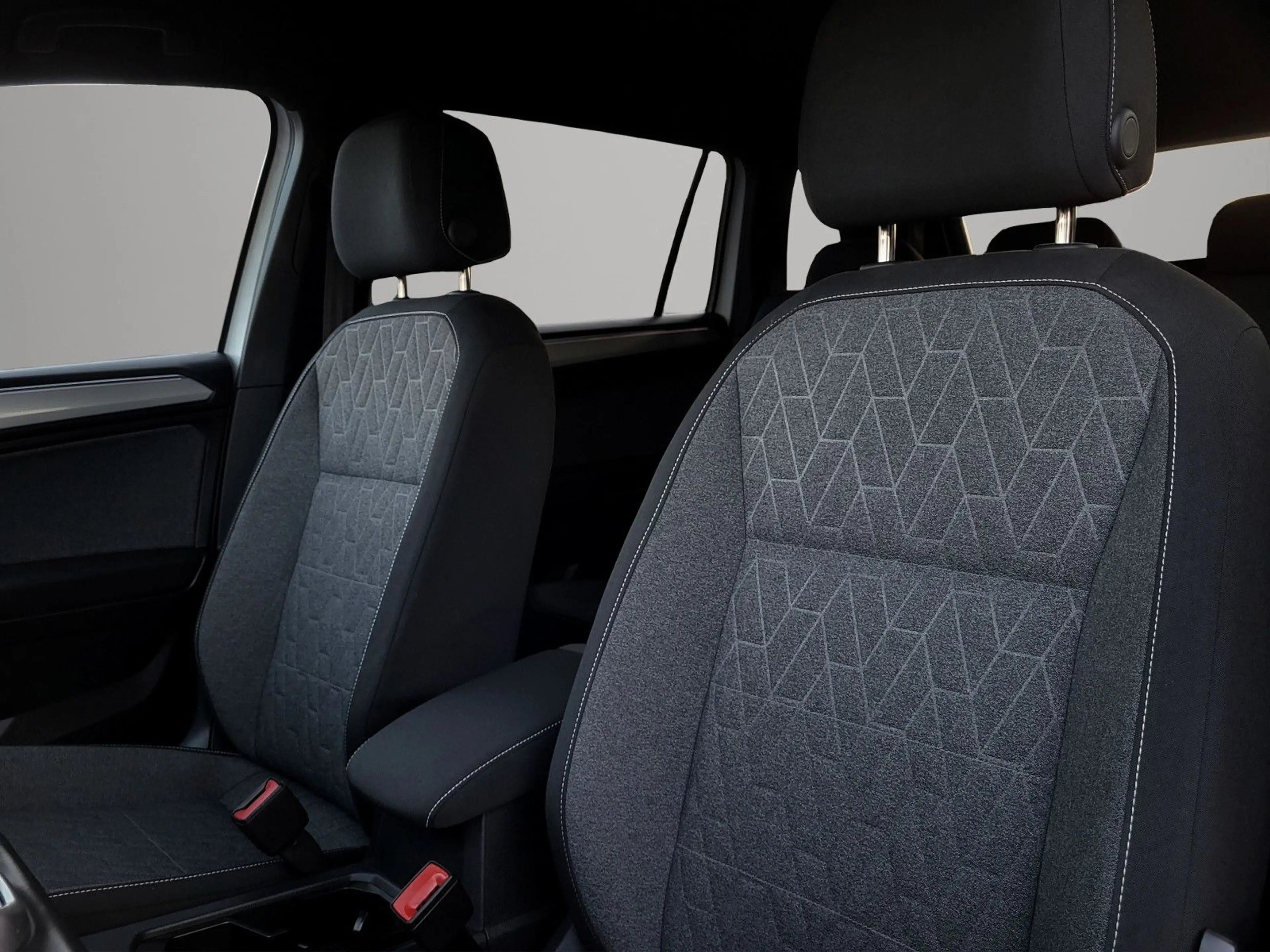 Volkswagen Tiguan Allspace 2.0 TDI Move 4M. 7-SITZER|MATRIX — photo 13
