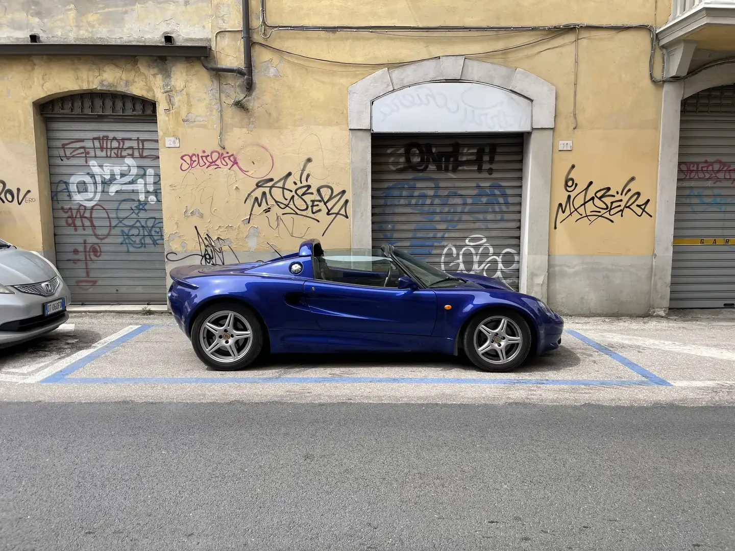 Lotus Elise - 2
