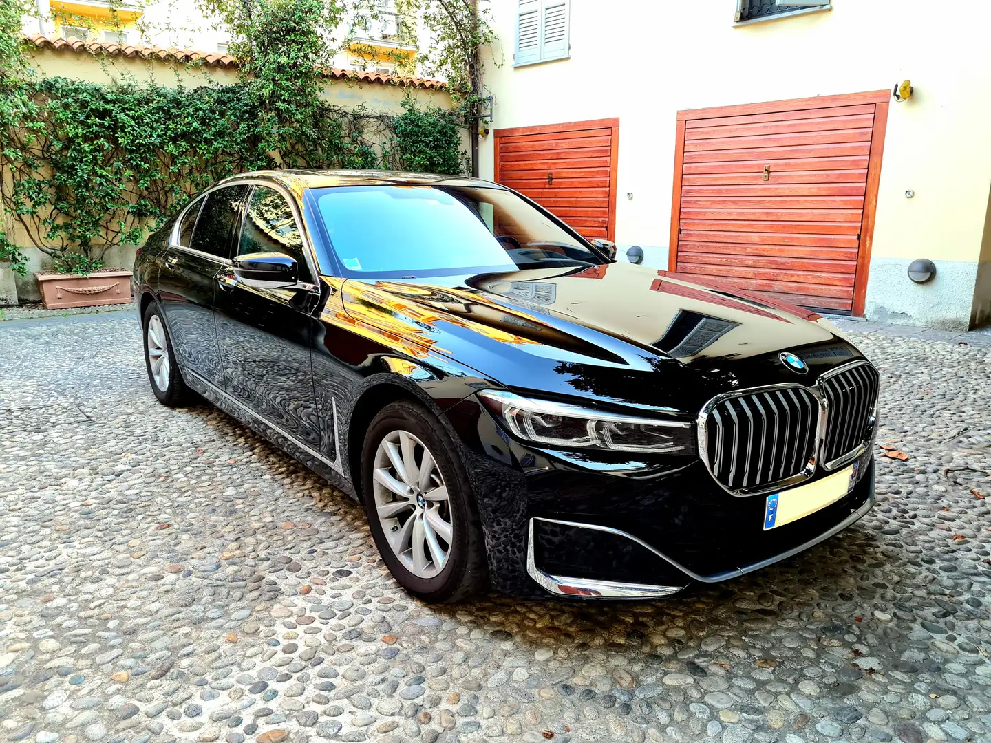BMW 730 730d xDrive Exclusive Lux Pack Noir - 1