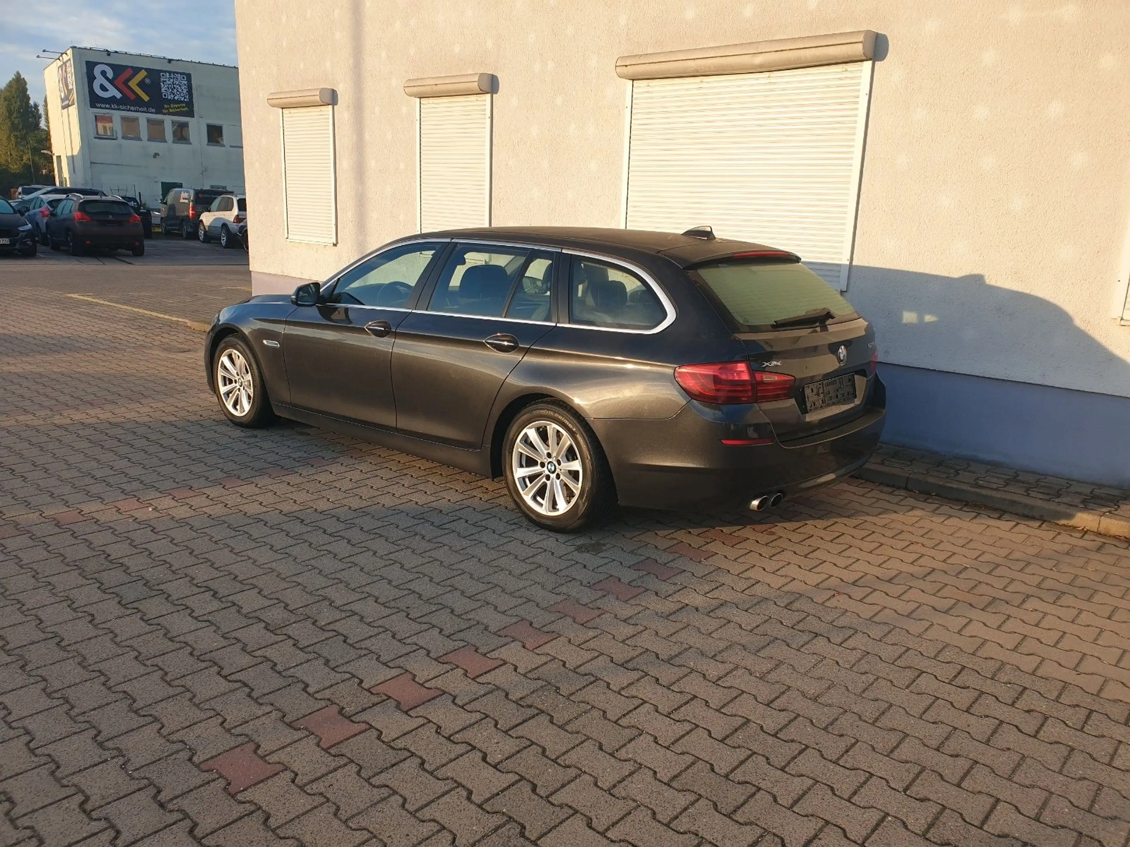 BMW 525 5 Touring 525 d xDrive, HUD, Keyless, Standh — photo 5