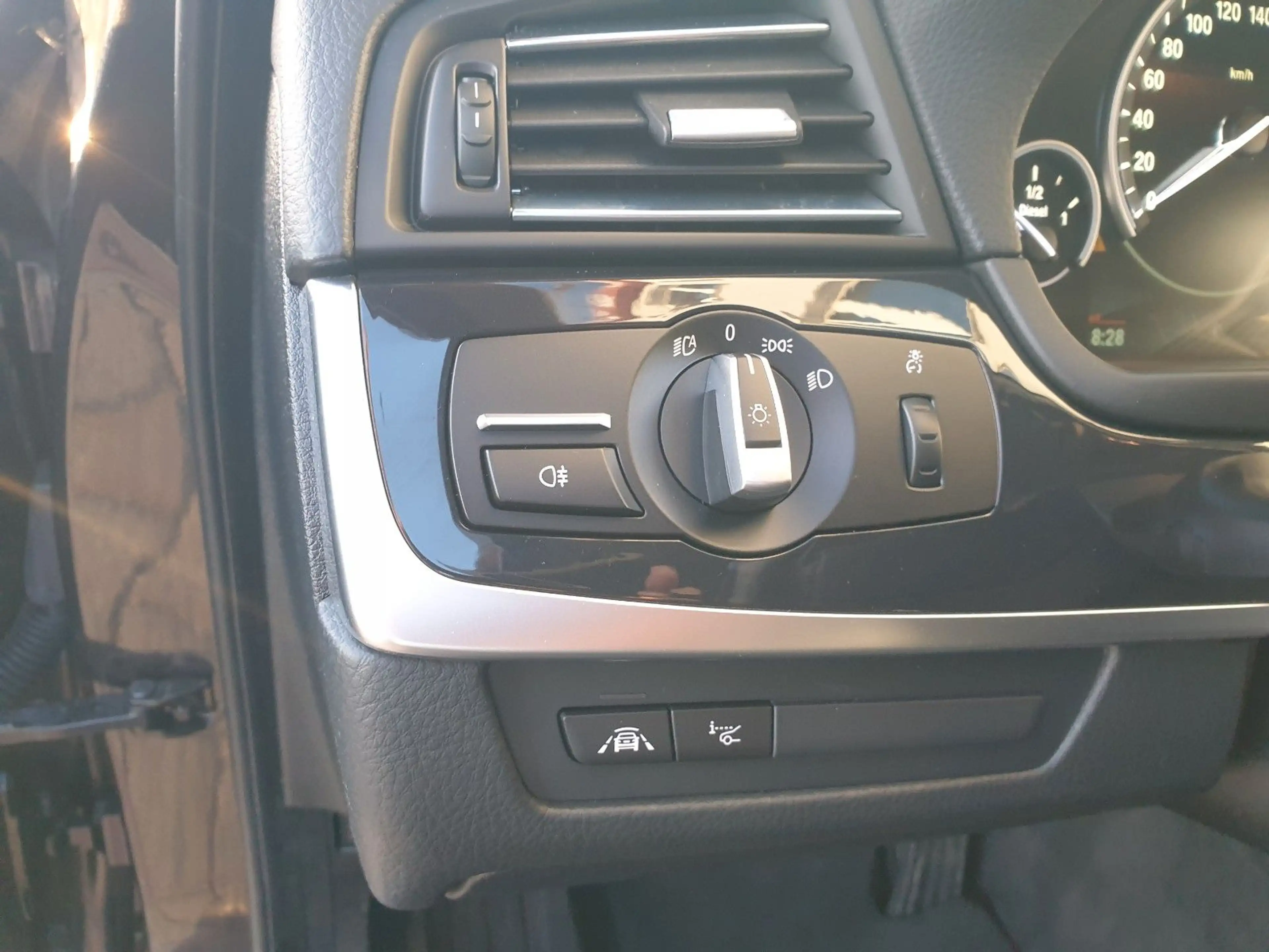 BMW 525 5 Touring 525 d xDrive, HUD, Keyless, Standh — photo 9