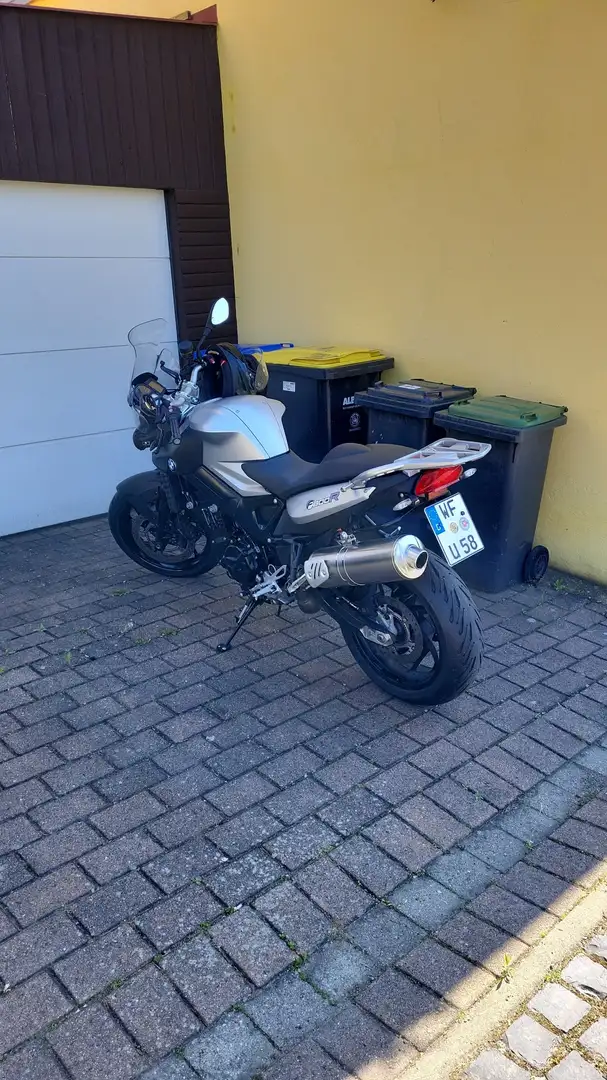 BMW F 800 R Nakkedbike Argent - 1
