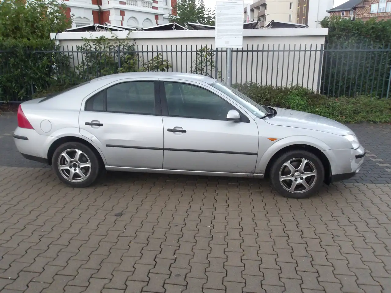 Ford Mondeo 1.8, foto 4
