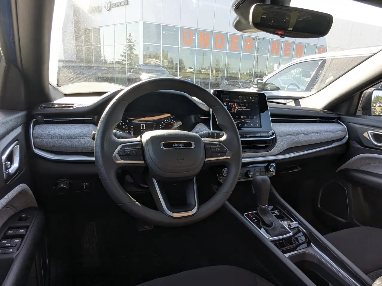 Jeep Compass photo Jeep Compass