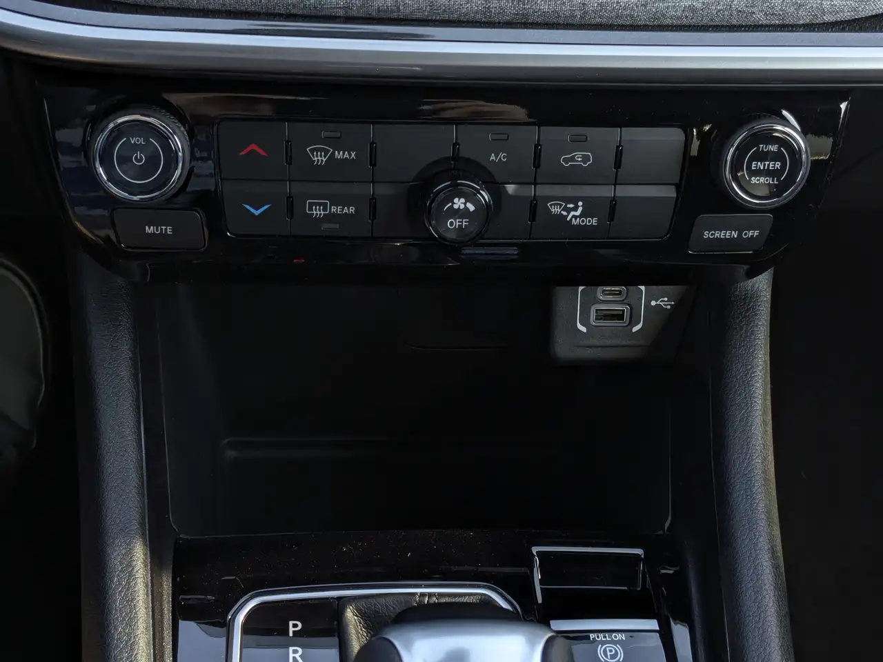 Jeep Compass photo Jeep Compass