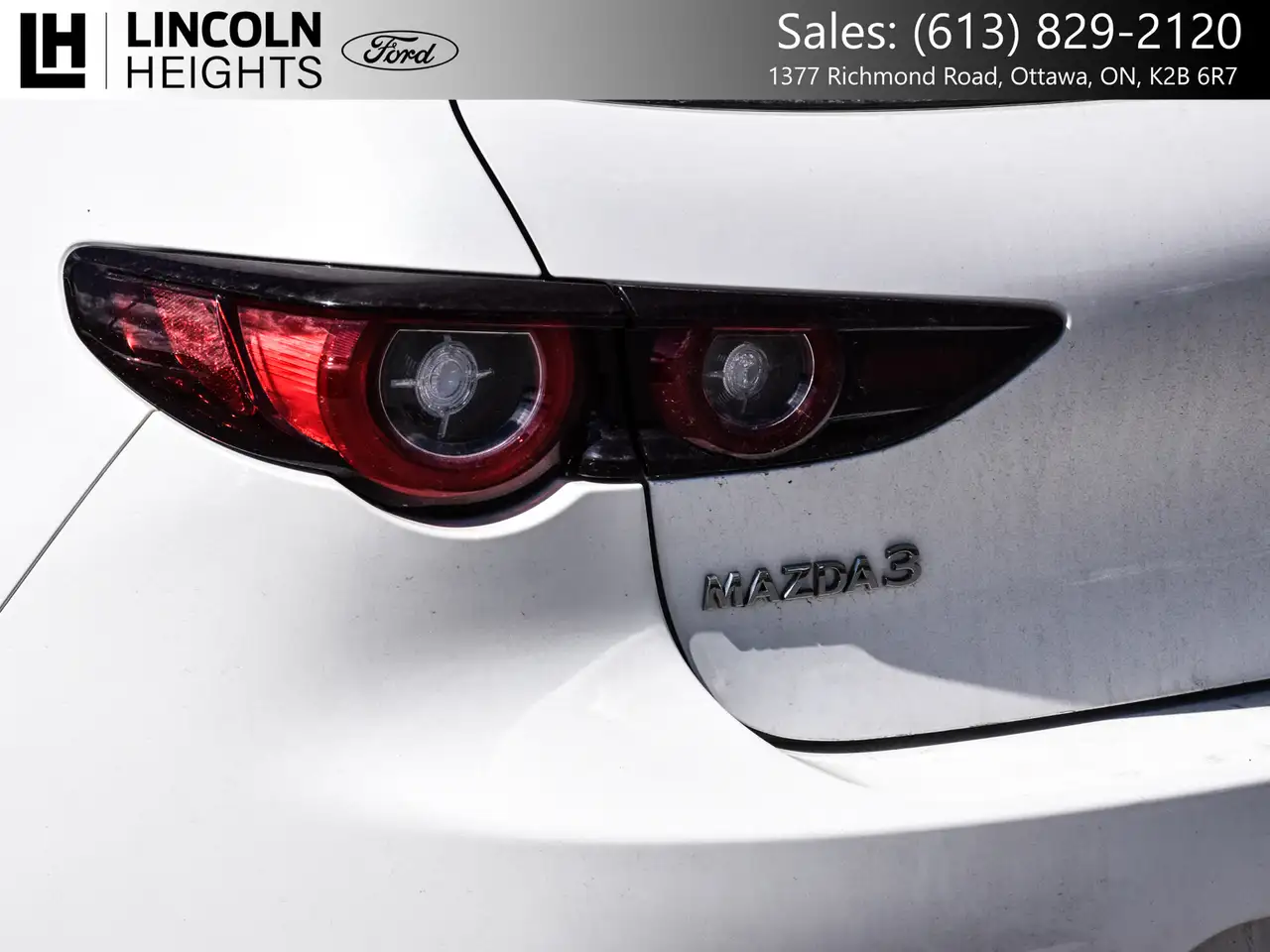 Mazda 3 снимка Mazda 3