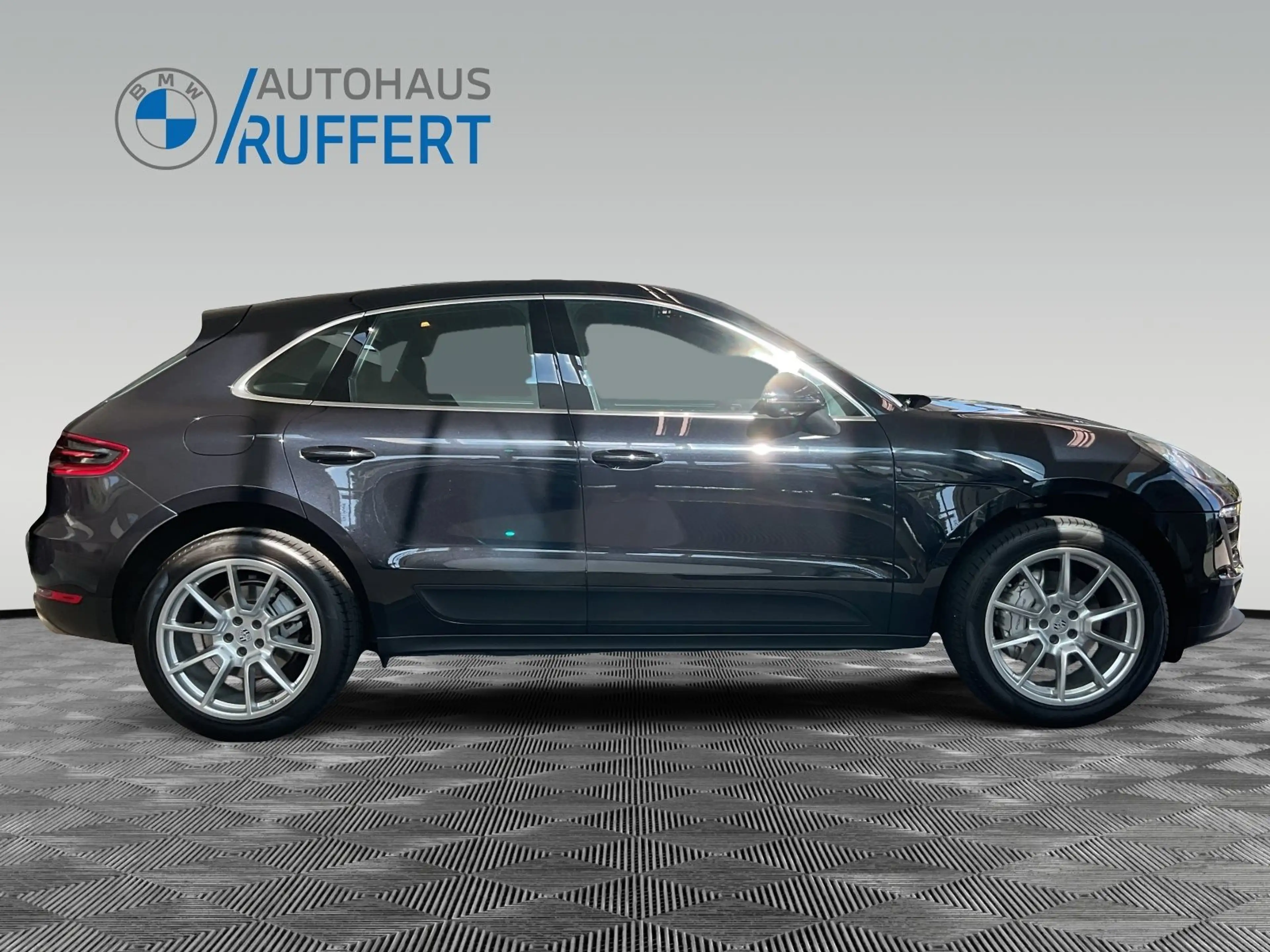 Porsche Macan S PDK — photo 4