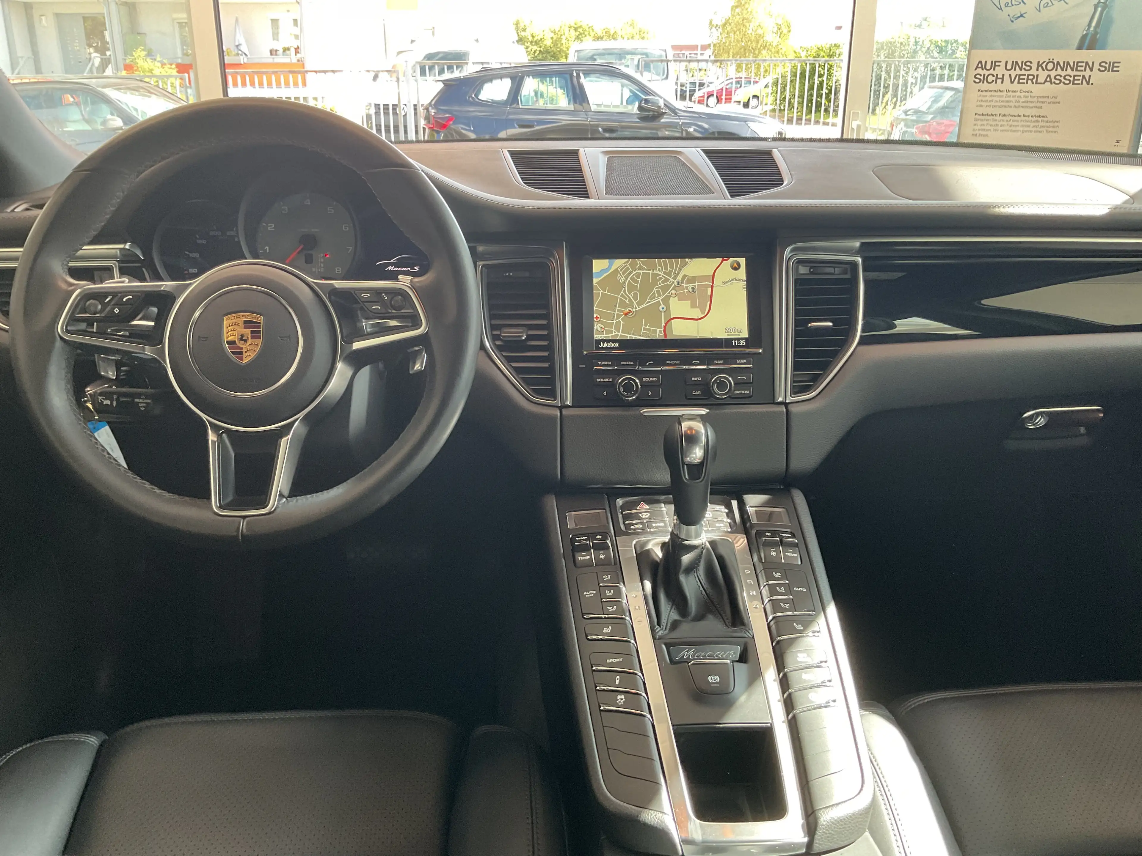 Porsche Macan S PDK — photo 14