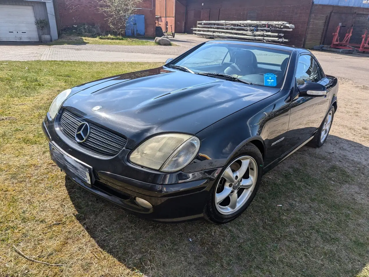 Mercedes-Benz SLK 230