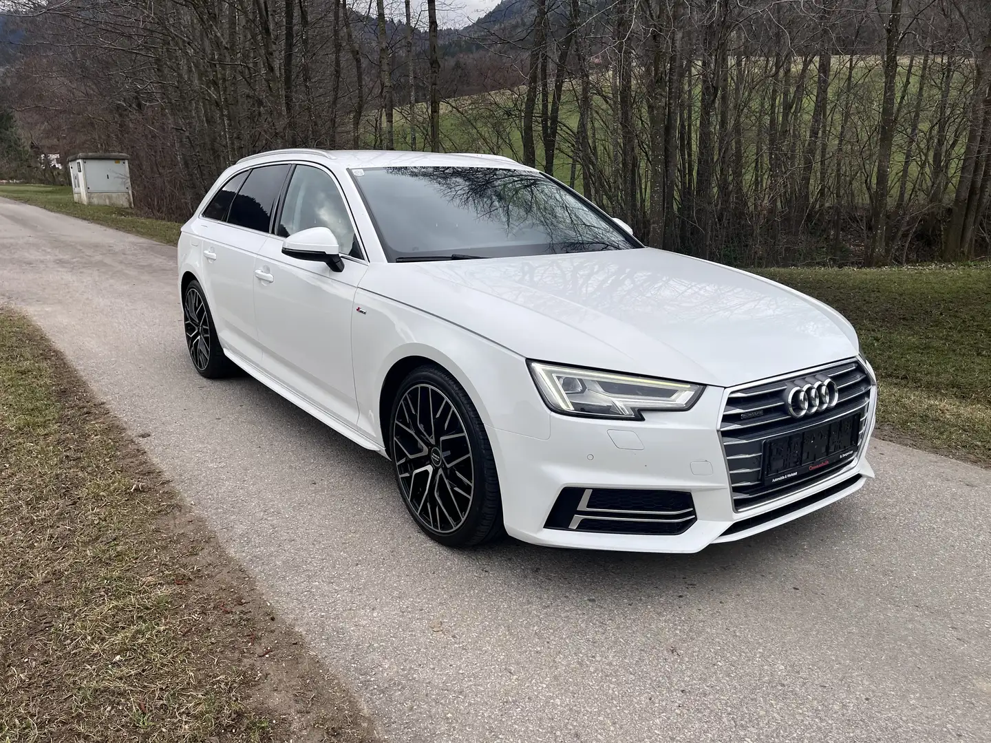 Audi A4 A4 Avant 2,0 TDI exclusive-quattro Sport S-tronic Weiß - 2