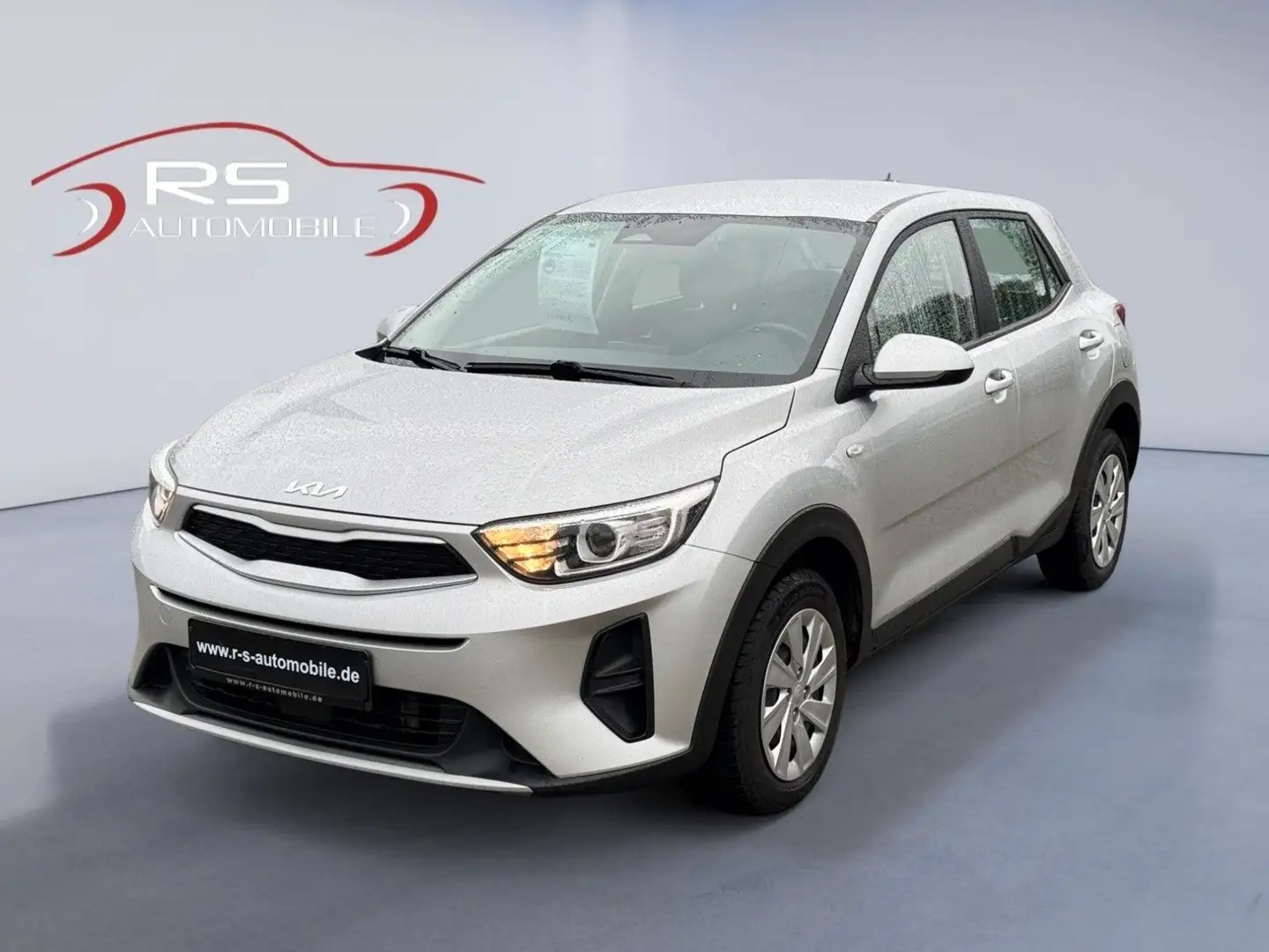 Kia Stonic Vision Silber - 1