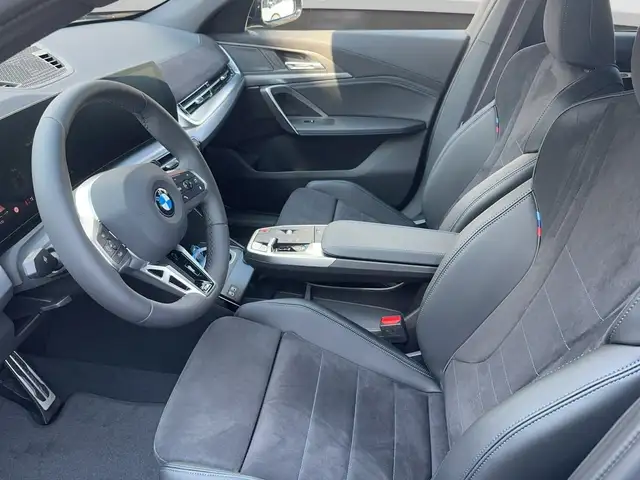 BMW X2 view 9