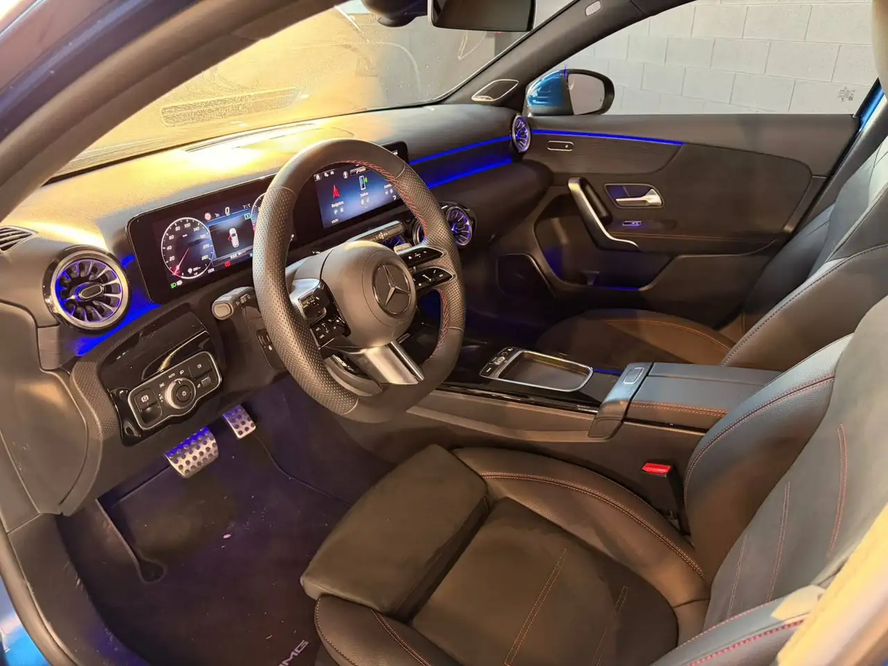 Mercedes-Benz A-Class A 220d AMG Line Premium Plus auto, миниатюра 9