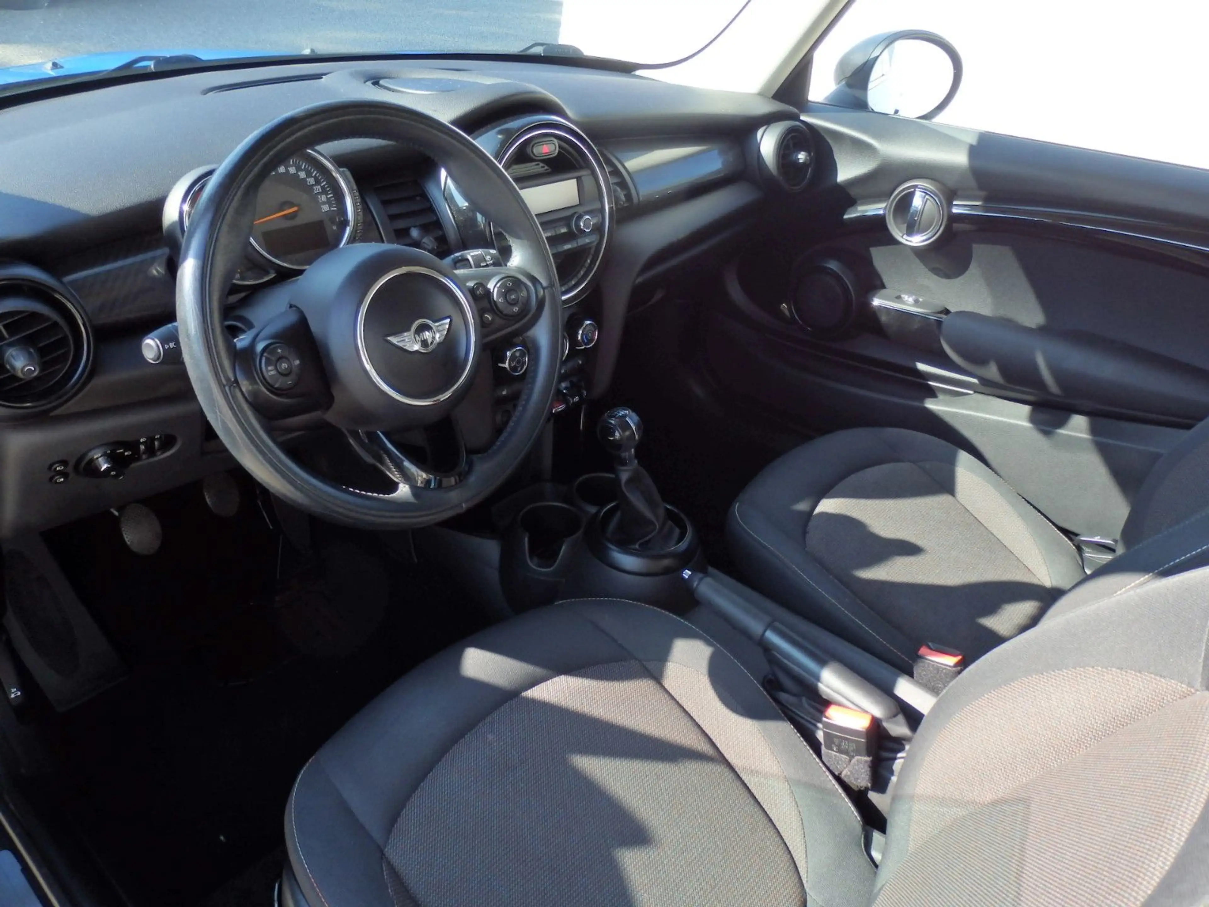 MINI One One Klima Sitzheizung PDC Temp MFL Alu Bluetooth — photo 5