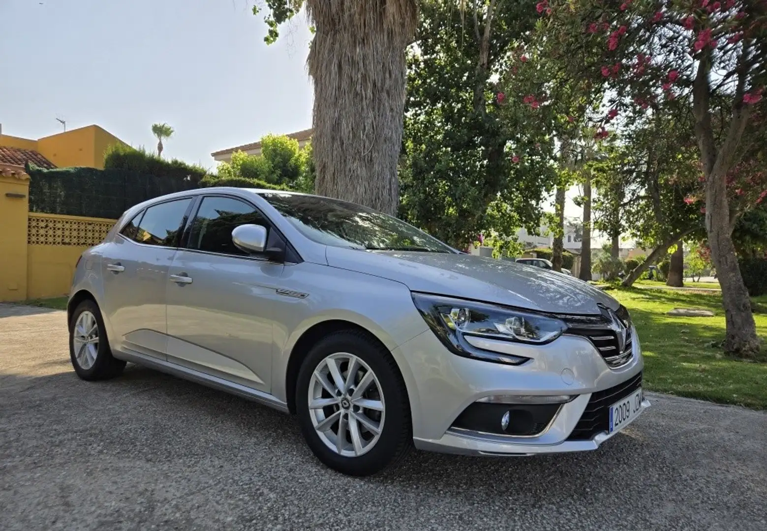 Renault Megane 1.5dCi Energy Bose EDC 81kW - 2
