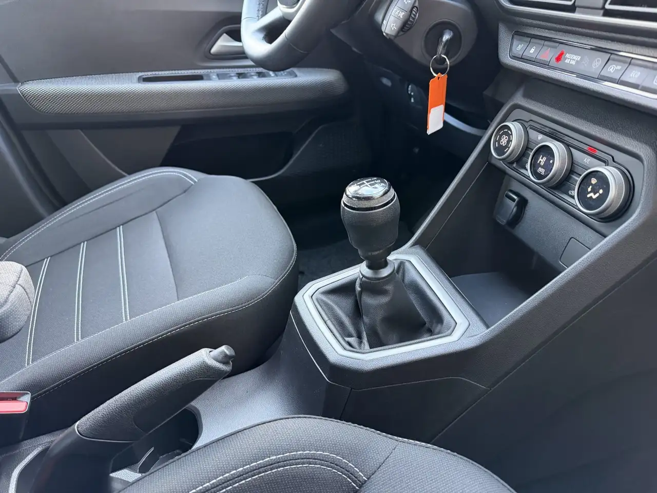 Dacia Sandero III TCe 90 Expression RFK Sitzh. 14