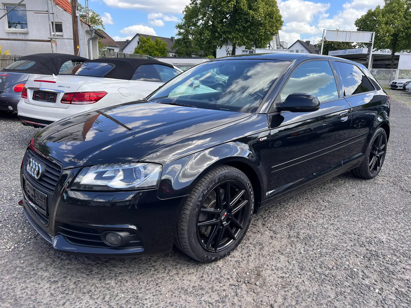 Audi A3 2.0 TDI S line Sportpaket plus (125kW) Automatik Zwart - 1