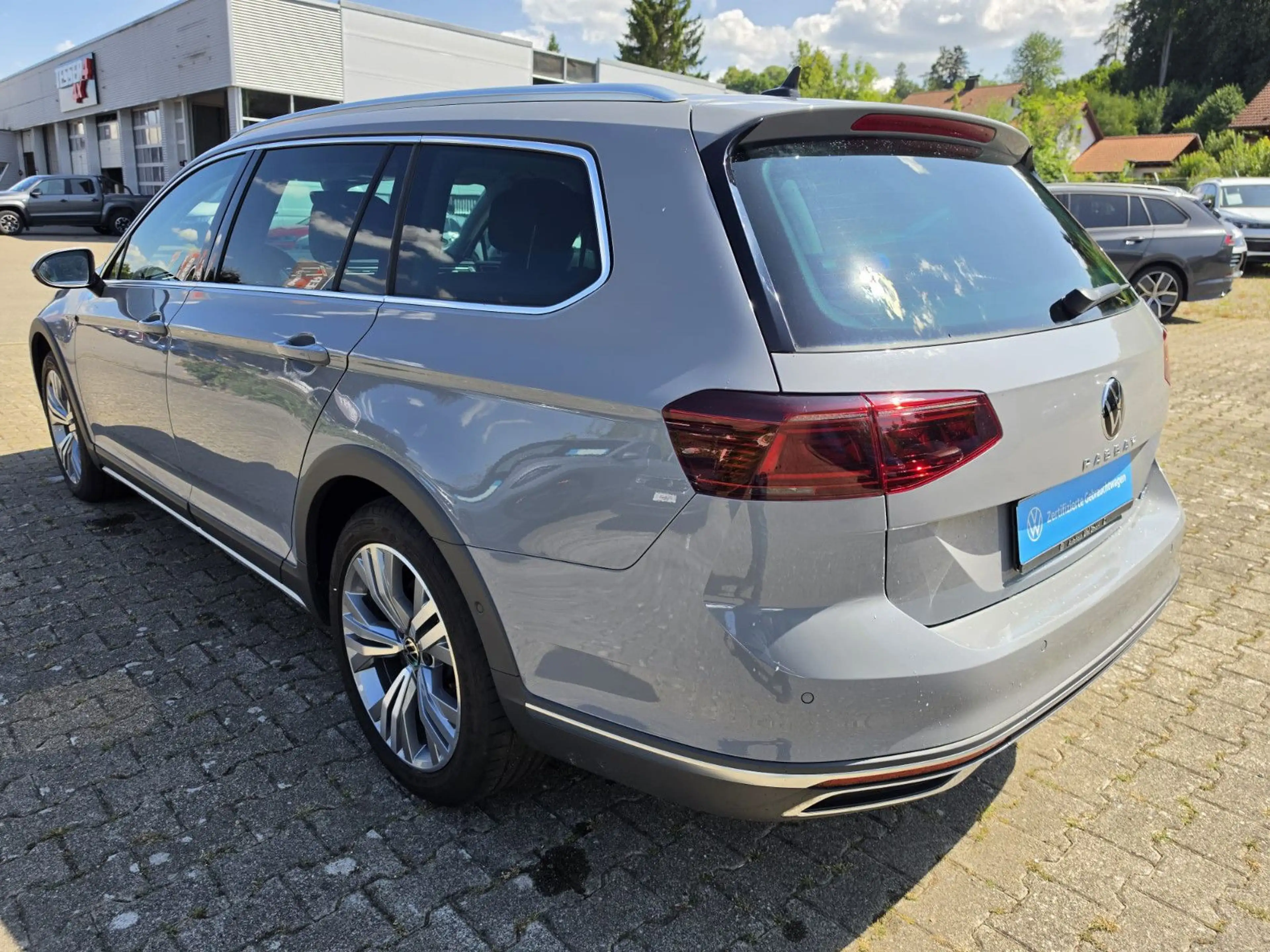 Volkswagen Passat Alltrack Passat Variant Alltrack AHK DCC Area View Navi — photo 3