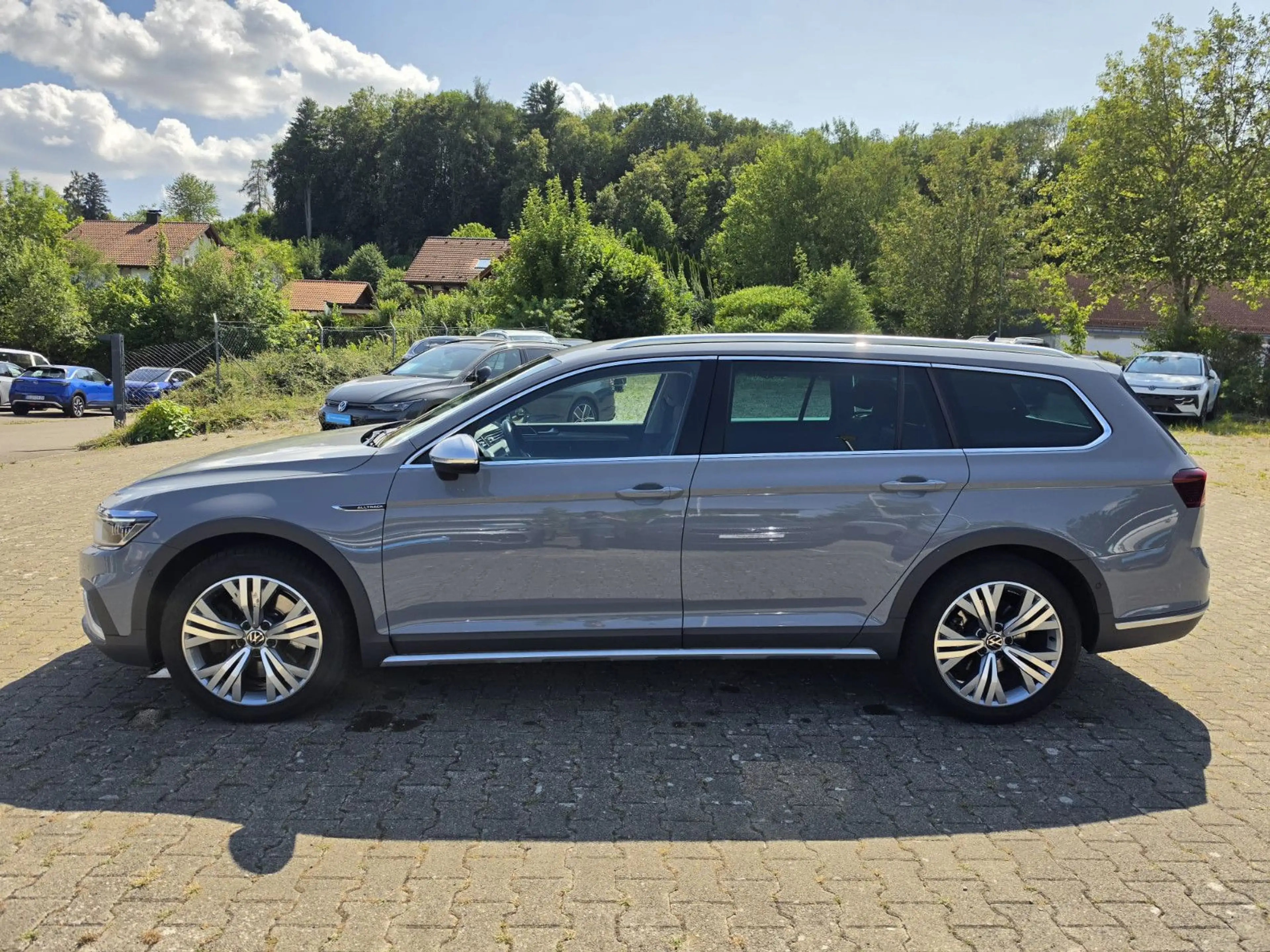 Volkswagen Passat Alltrack Passat Variant Alltrack AHK DCC Area View Navi — photo 2
