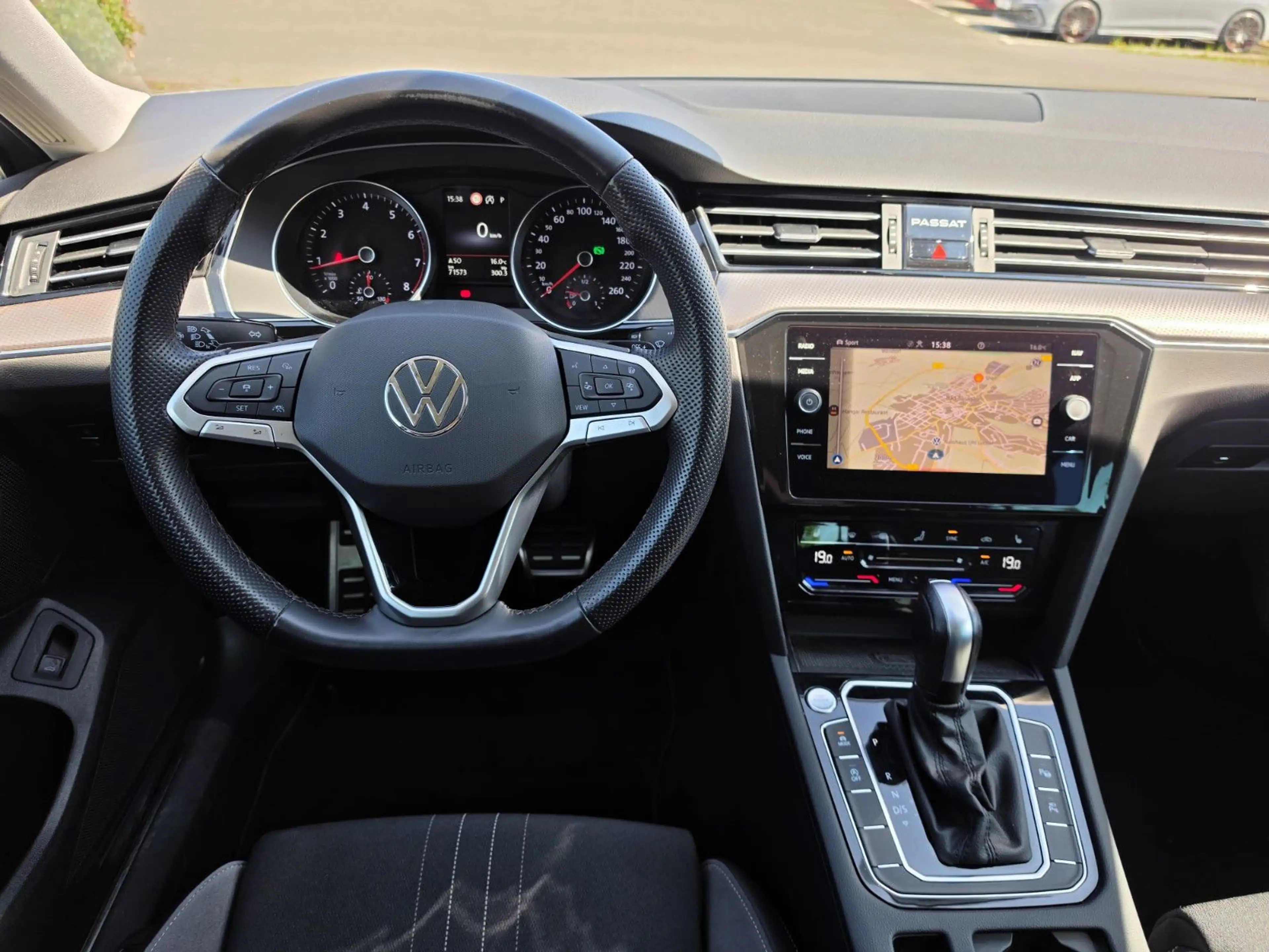 Volkswagen Passat Alltrack Passat Variant Alltrack AHK DCC Area View Navi — photo 10