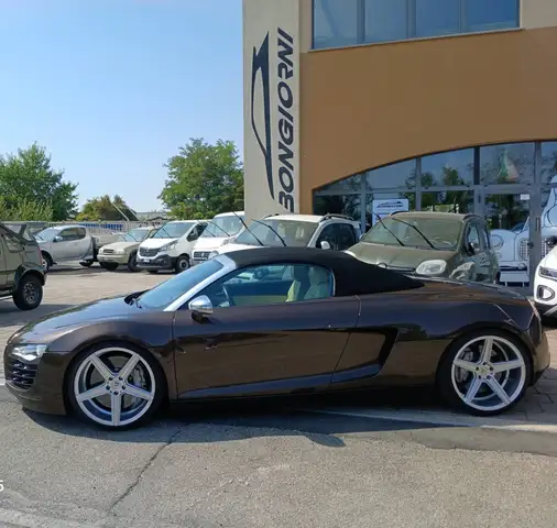 Audi R8 Spyder 4.2 V8 quattro r-tronic SERVICE BOOK freni carboceramici