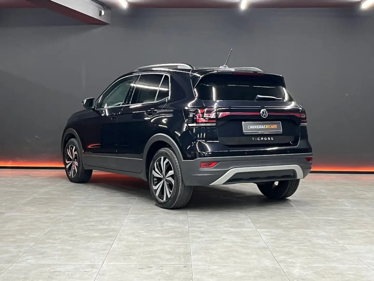 Volkswagen T-Cross 1.0 TSI Advance DSG7 81kW Negro - 2
