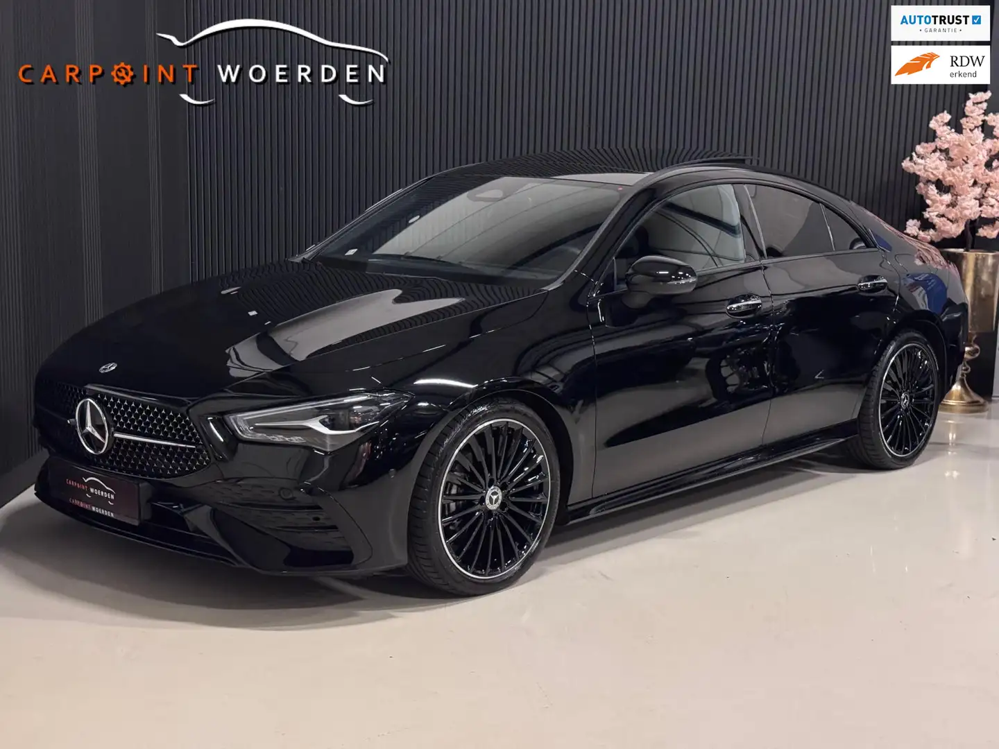 Mercedes-Benz CLA 180 AMG | FACELIFT | PANO | SFEERVERLICHTING Noir - 1
